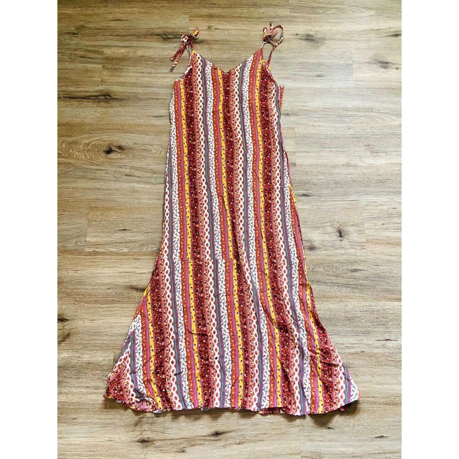Forever 21 FOREVER 21 Bohemian Maxi Dress Multicolor Striped Sleeveless V-Neck Size Small Womens Size S / US 4 / IT 40 - 5 Thumbnail