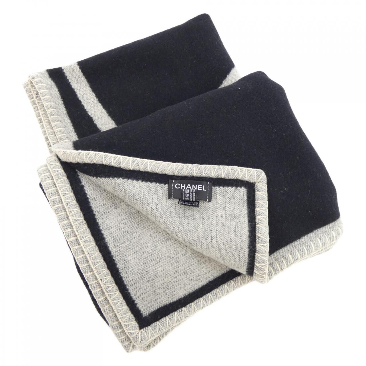 Chanel Chanel Chanel Cashmere Blend Blanket Textile Shawl DUTY FREE for USA Size ONE SIZE - 1 Thumbnail