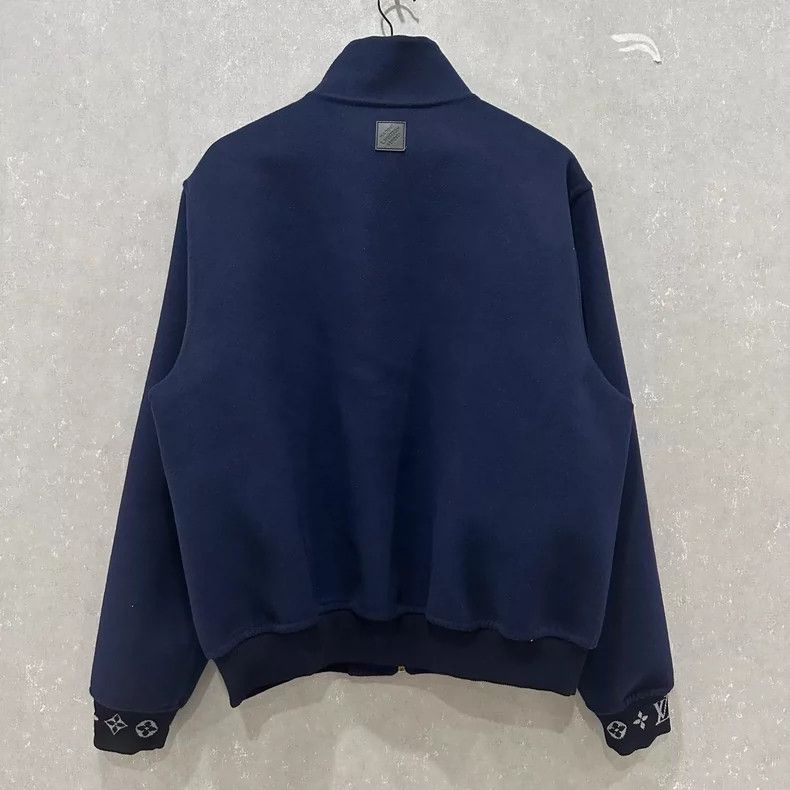 Louis Vuitton Louis Vuitton Dark blue woolen reversible jacket Nextarrow Size US L / EU 52-54 / 3 - 4 Thumbnail