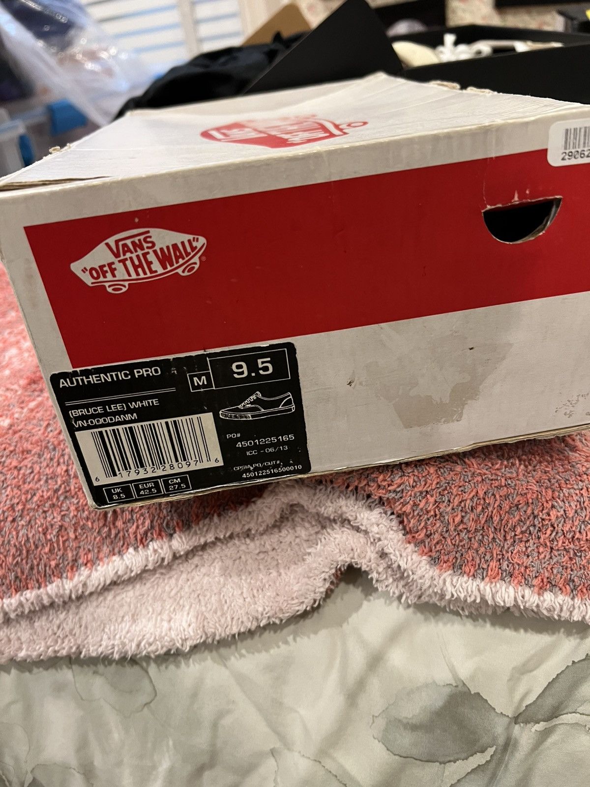 Supreme × Vans Supreme Vans Authentic Pro Bruce Lee White Size US 9.5 / EU 42-43 - 6 Thumbnail