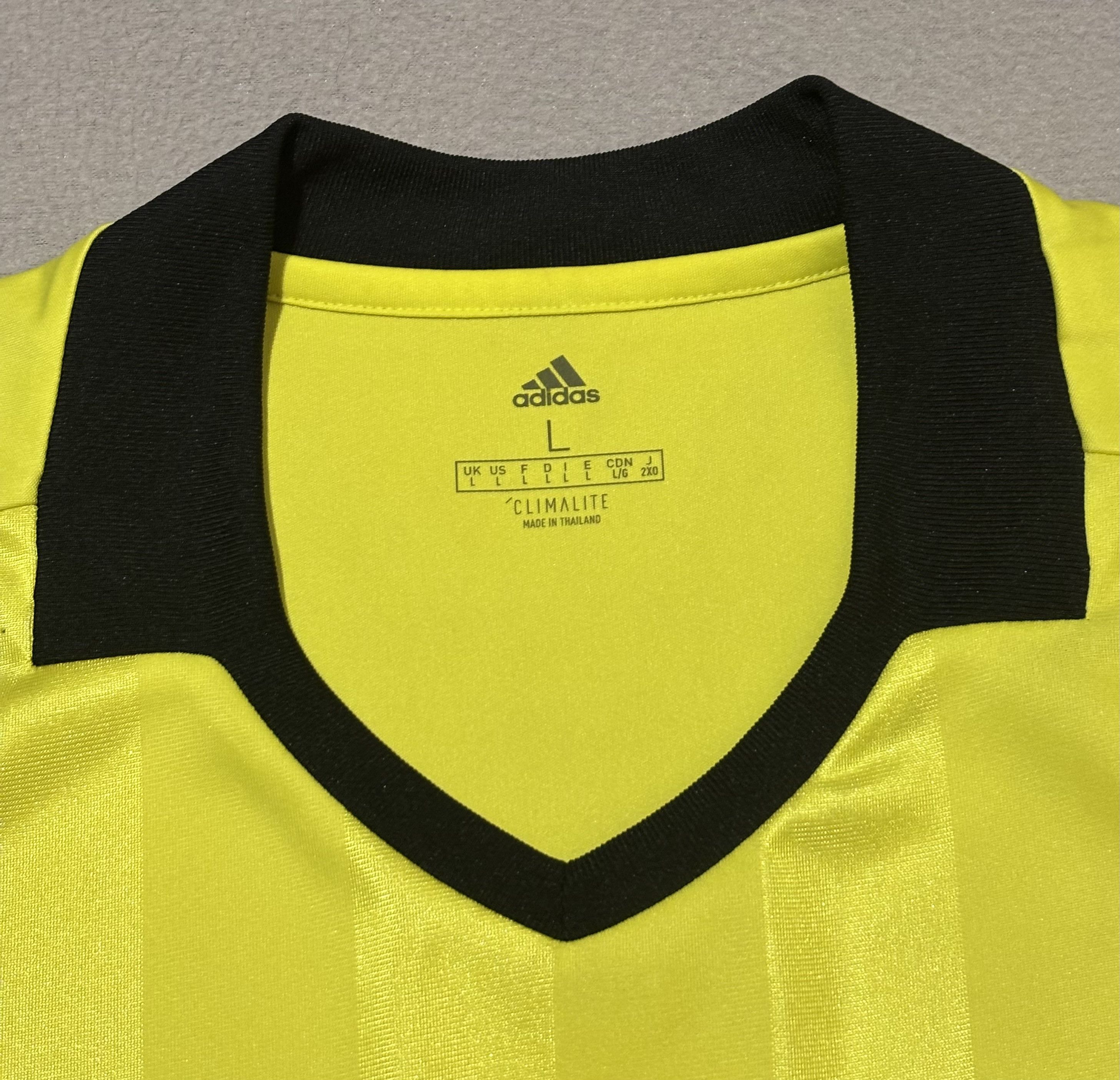 Adidas Schweizerischer Fussballverband SFV/ASF Adidas Referee Size US L / EU 52-54 / 3 - 13 Thumbnail