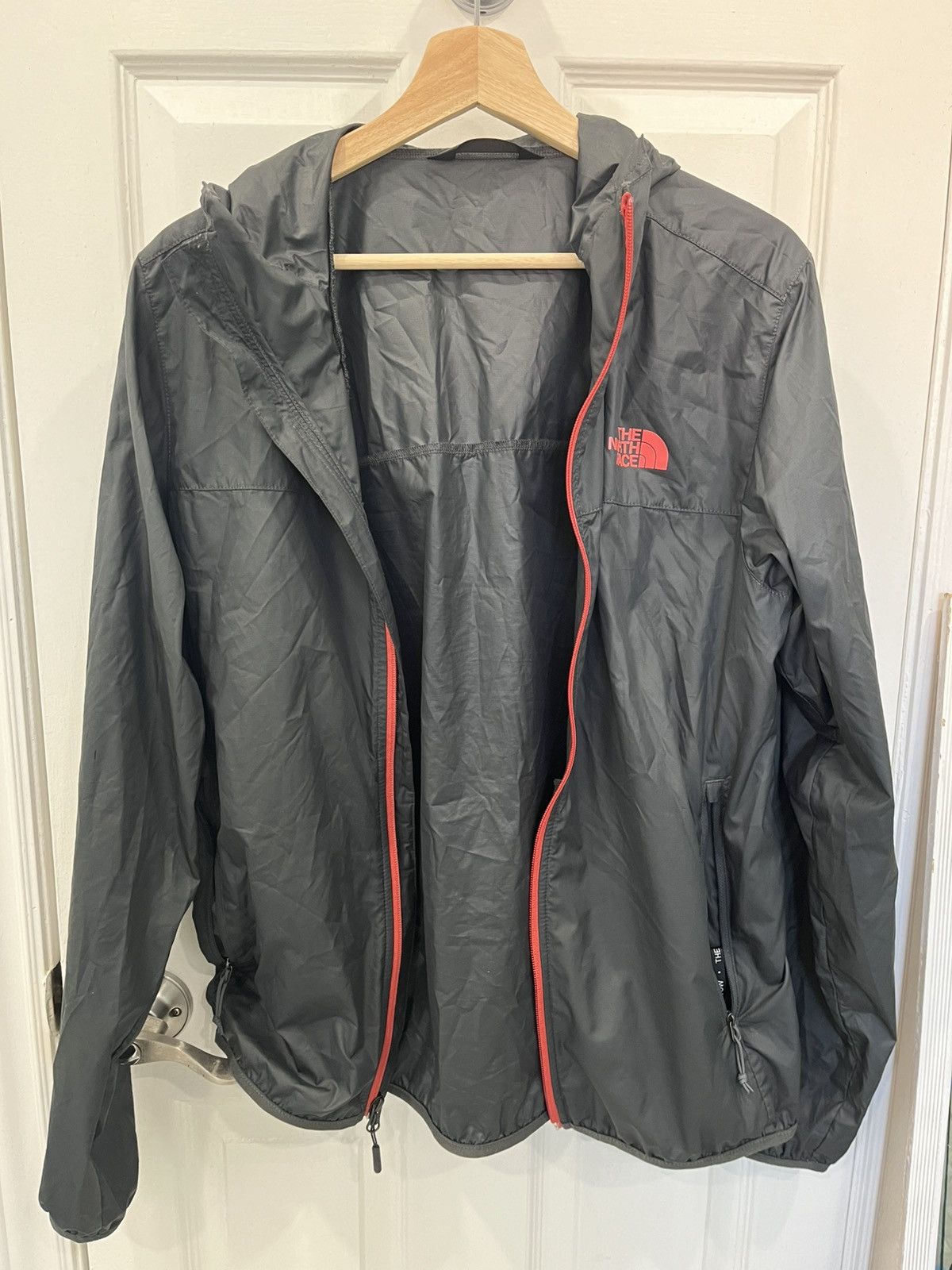 The North Face The North Face Windbreaker - Men's Small Size US S / EU 44-46 / 1 - 2 Thumbnail