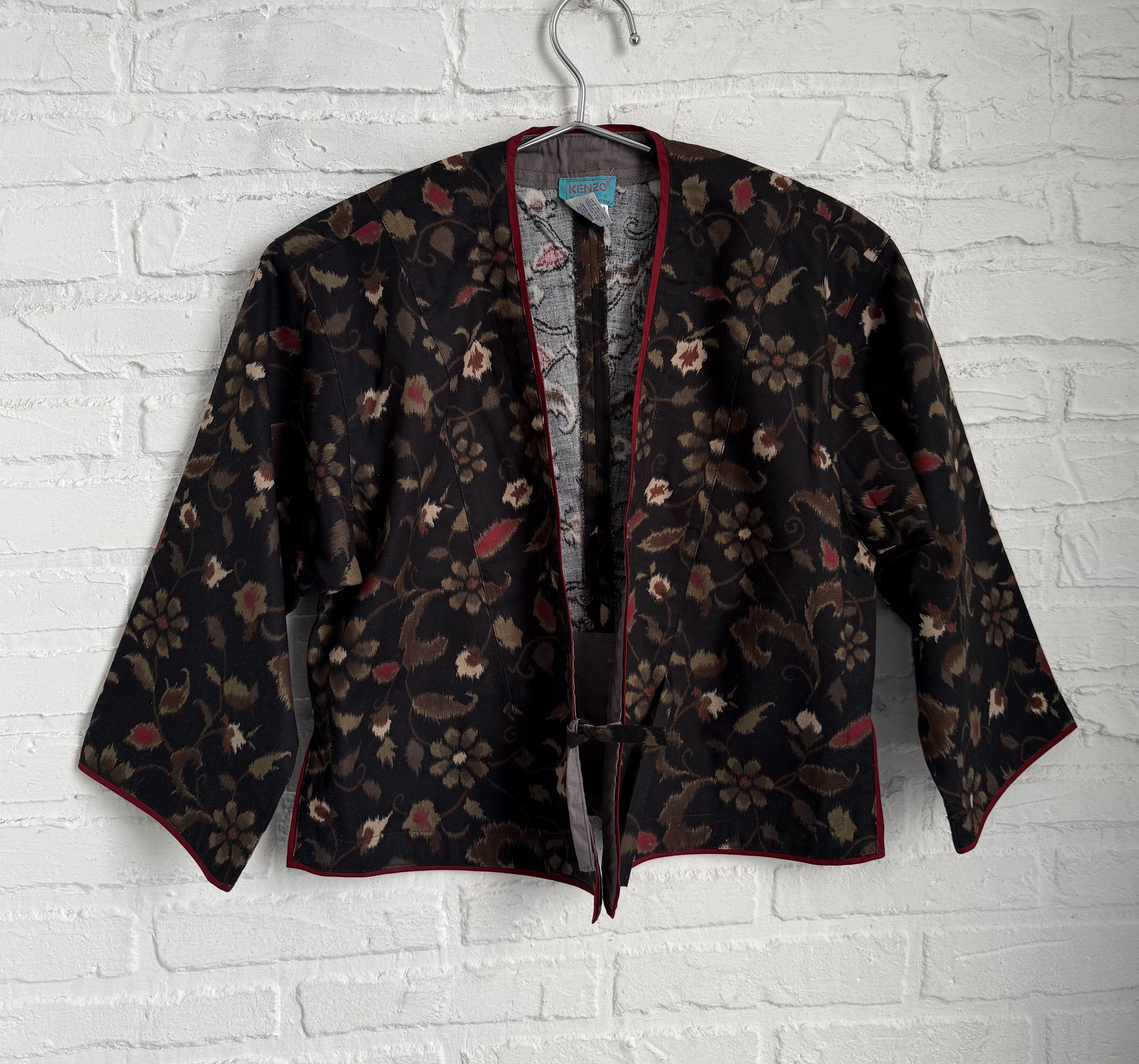 Kenzo Vintage 90s Kenzo Paris Floral Tapestry Jacket Kimono Size S / US 4 / IT 40 - 2 Thumbnail