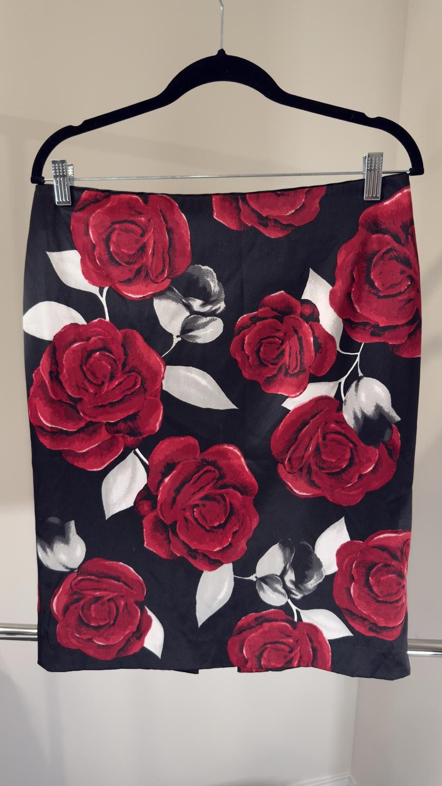 Other White House Black Market Women's Floral Pencil Skirt Size 10 Size 32" / US 10 / IT 46 - 1 Thumbnail