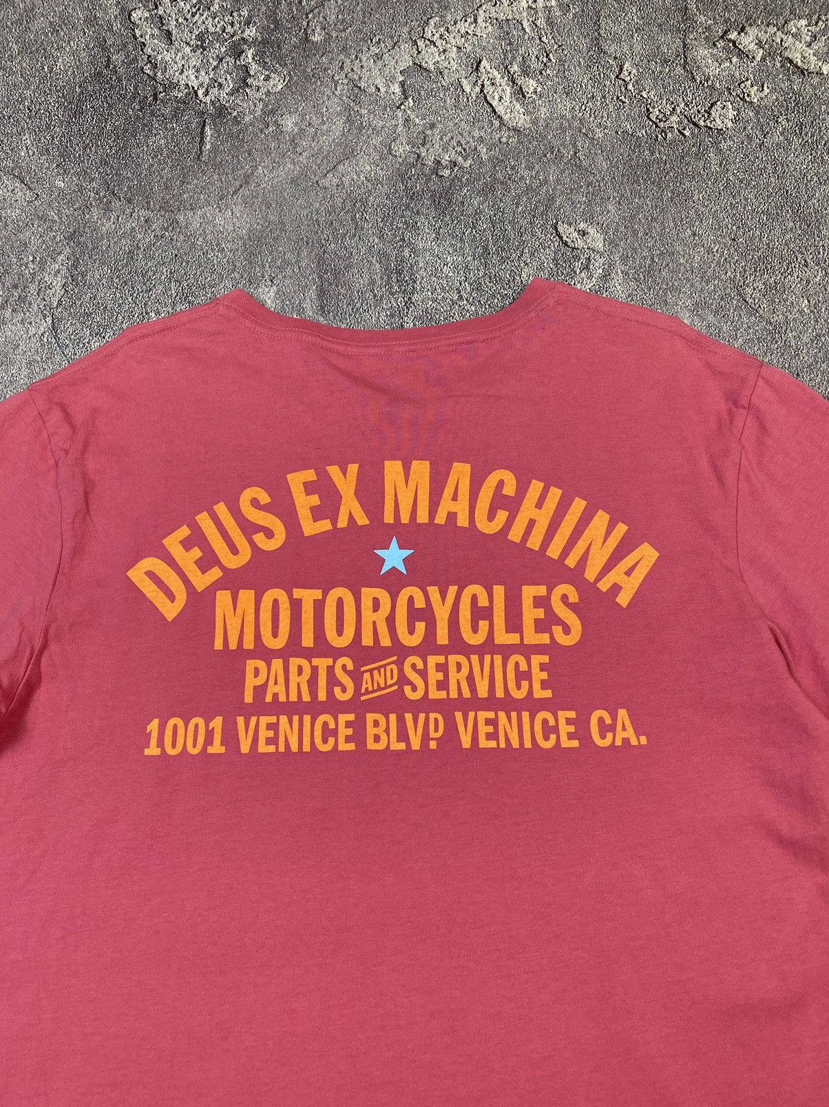 Deus Ex Machina × Vintage Y2K Deus Ex Machina Streetwear T-shirt Size US XL / EU 56 / 4 - 3 Thumbnail