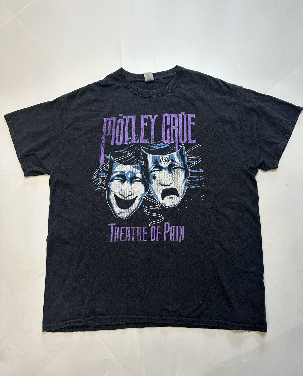 Gildan Vintage Y2K Motley Crue Theatre of Pain Rare Retro Hype Size US XL / EU 56 / 4 - 1 Thumbnail