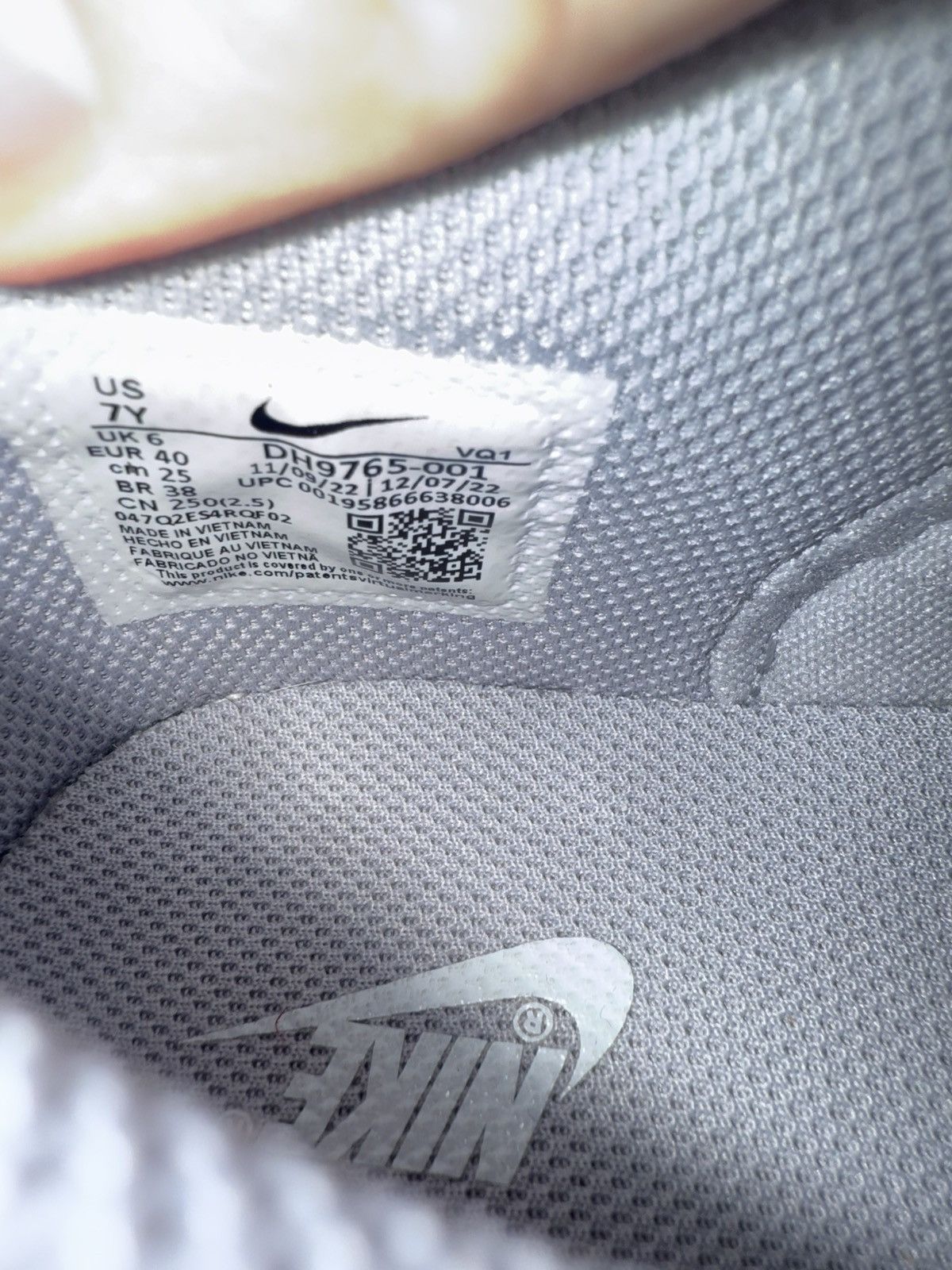 Nike Nike dunk low 2 tone grey size 7 Size US 7 / EU 40 - 7 Thumbnail