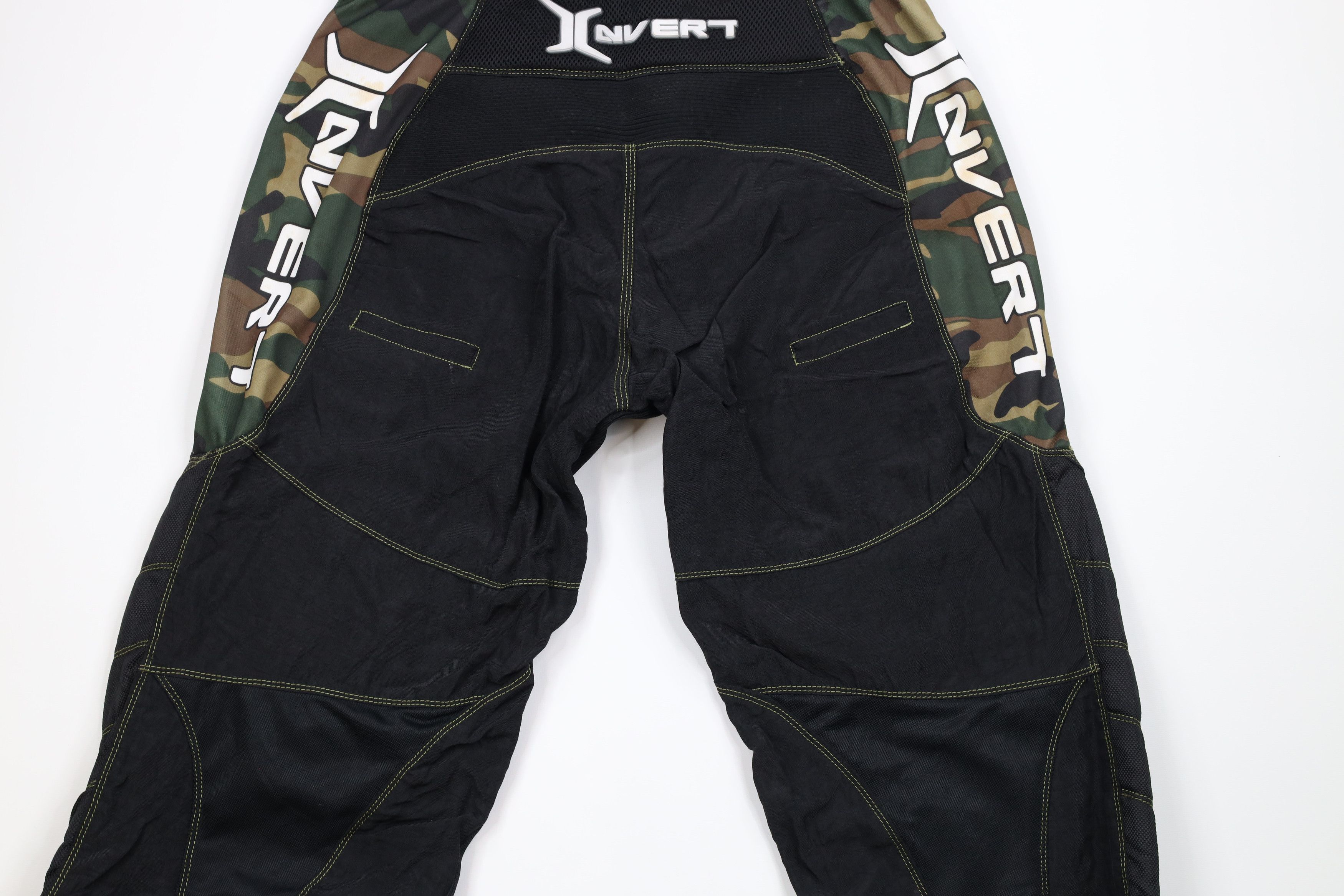 Vintage Vintage Streetwear Wide Leg Camouflage Motocross Pants Size US 32 / EU 48 - 9 Thumbnail