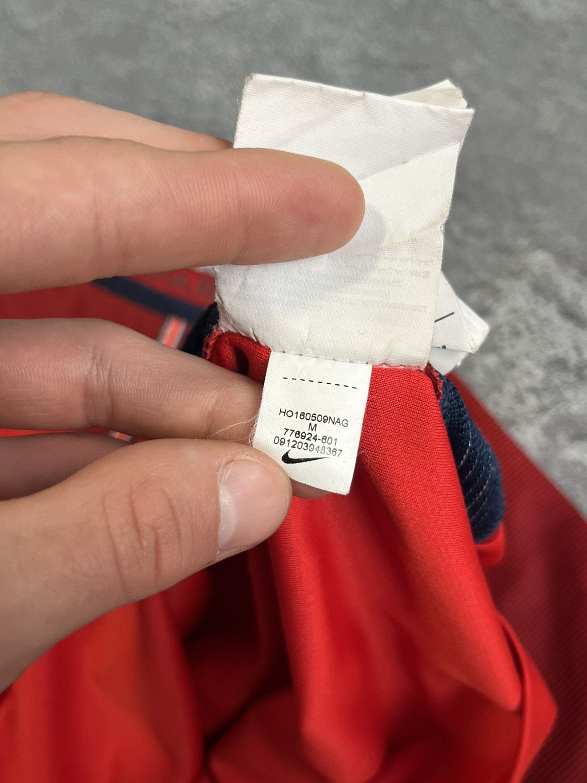 Nike Nike Paris Saint Germain PSG 2016-2017 Soccer Jersey Shirt Size US M / EU 48-50 / 2 - 8 Thumbnail