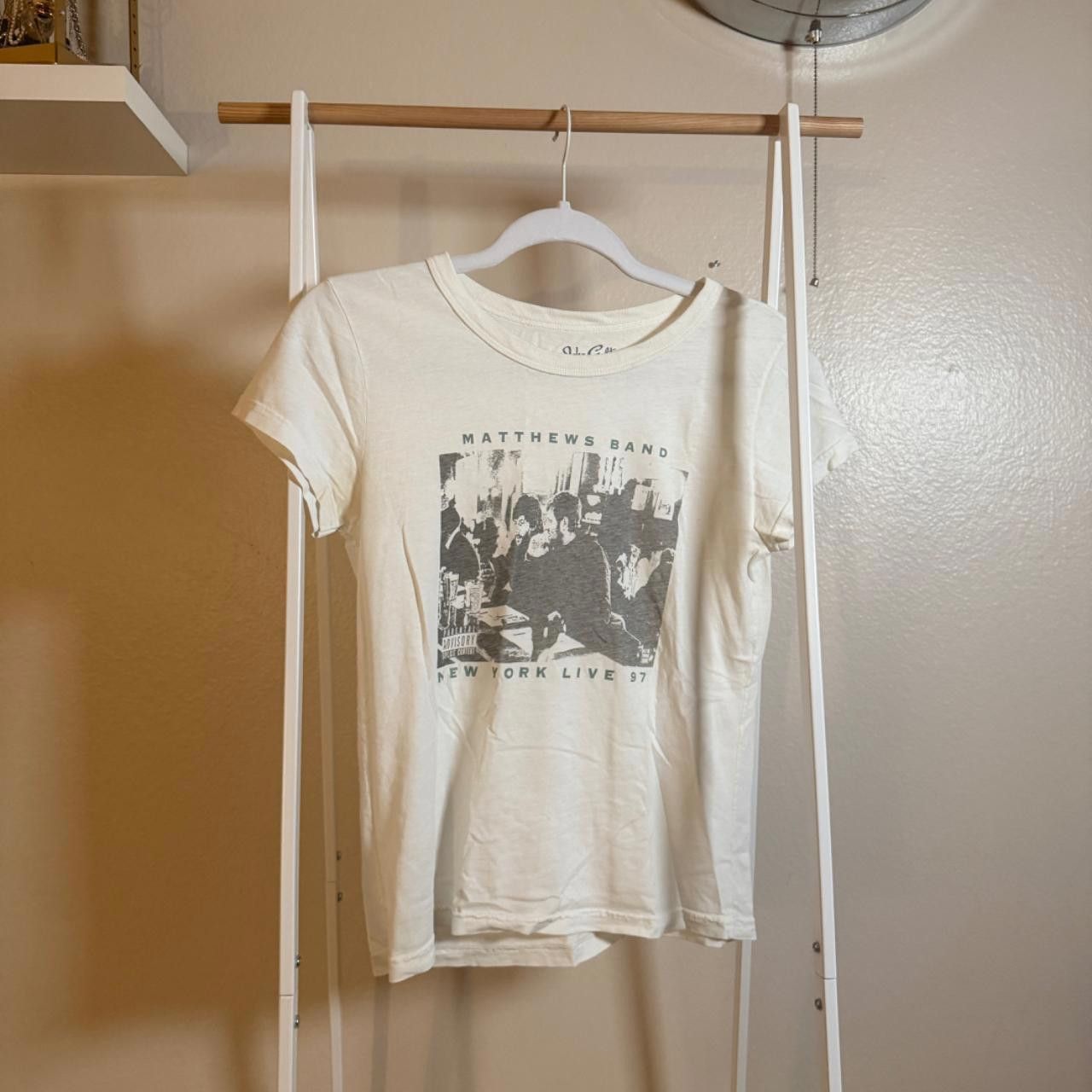 Designer brandy melville graphic t shirt Size S / US 4 / IT 40 - 1 Thumbnail