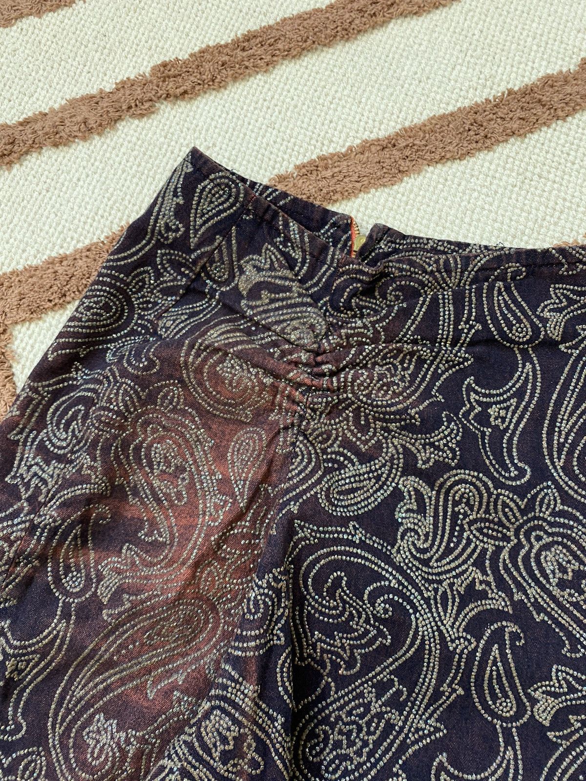 Versace VERSACE SHINY WITH DRAPE MIDI SKIRT Size 26" / US 2 / IT 38 - 3 Thumbnail