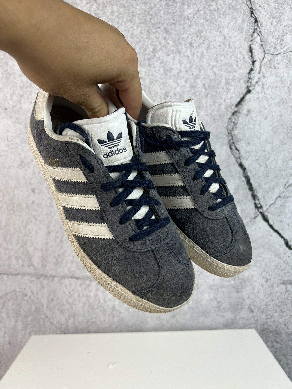 Adidas Adidas Gazelle Low Sneakers Rare Color Casual Streetwear Size US 4.5 / IT 34.5 - 3 Thumbnail