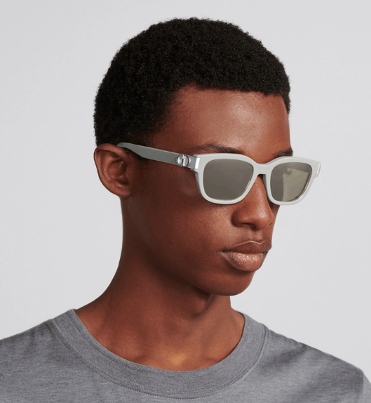 Dior o1w1db10525 Size :OS/ ICONS1 CD Icon Sunglasses in Beige Size ONE SIZE - 5 Thumbnail