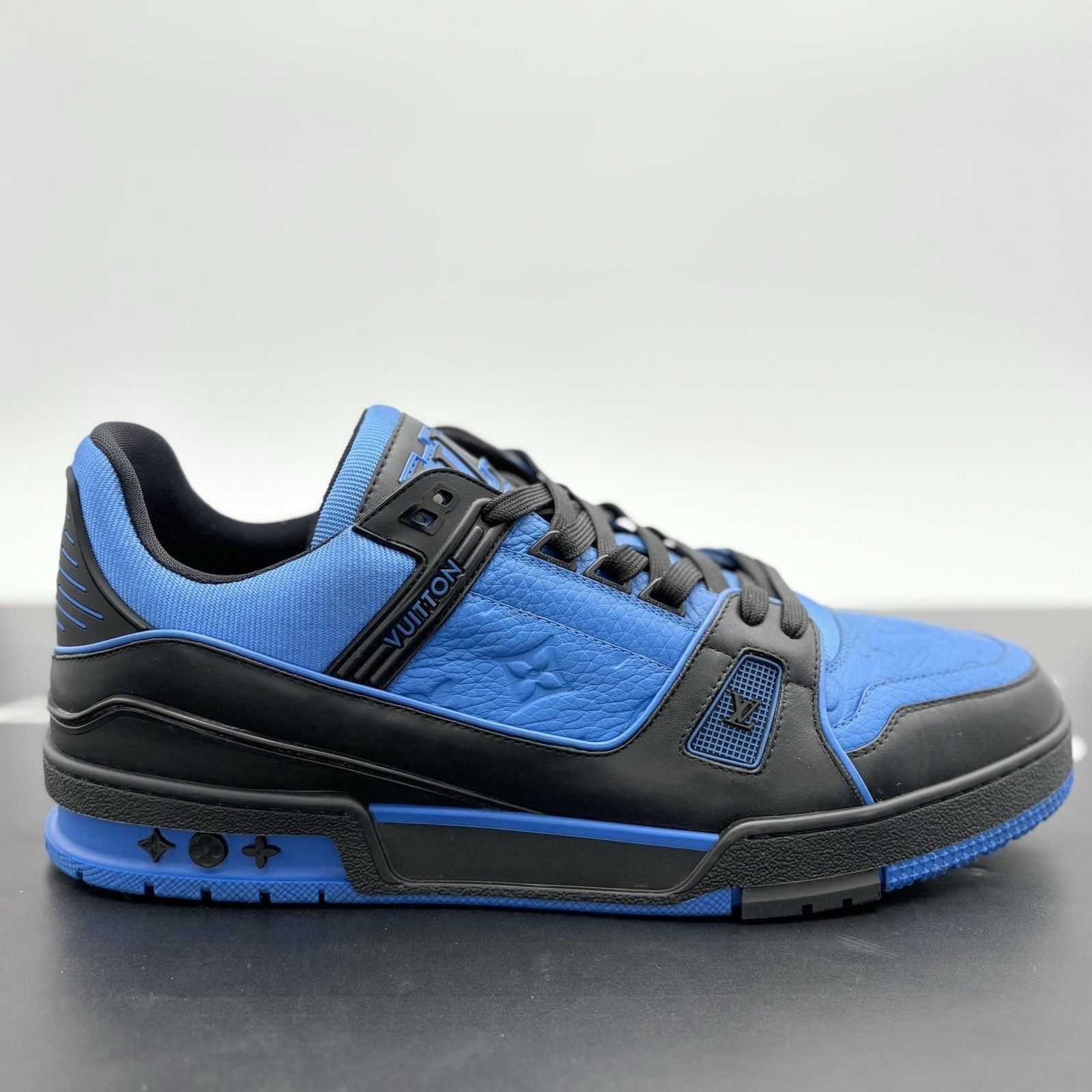 Louis Vuitton 12-12.5 US Louis Vuitton Trainer ' Black Blue ' | GREAT COND Size US 12 / EU 45 - 2 Thumbnail