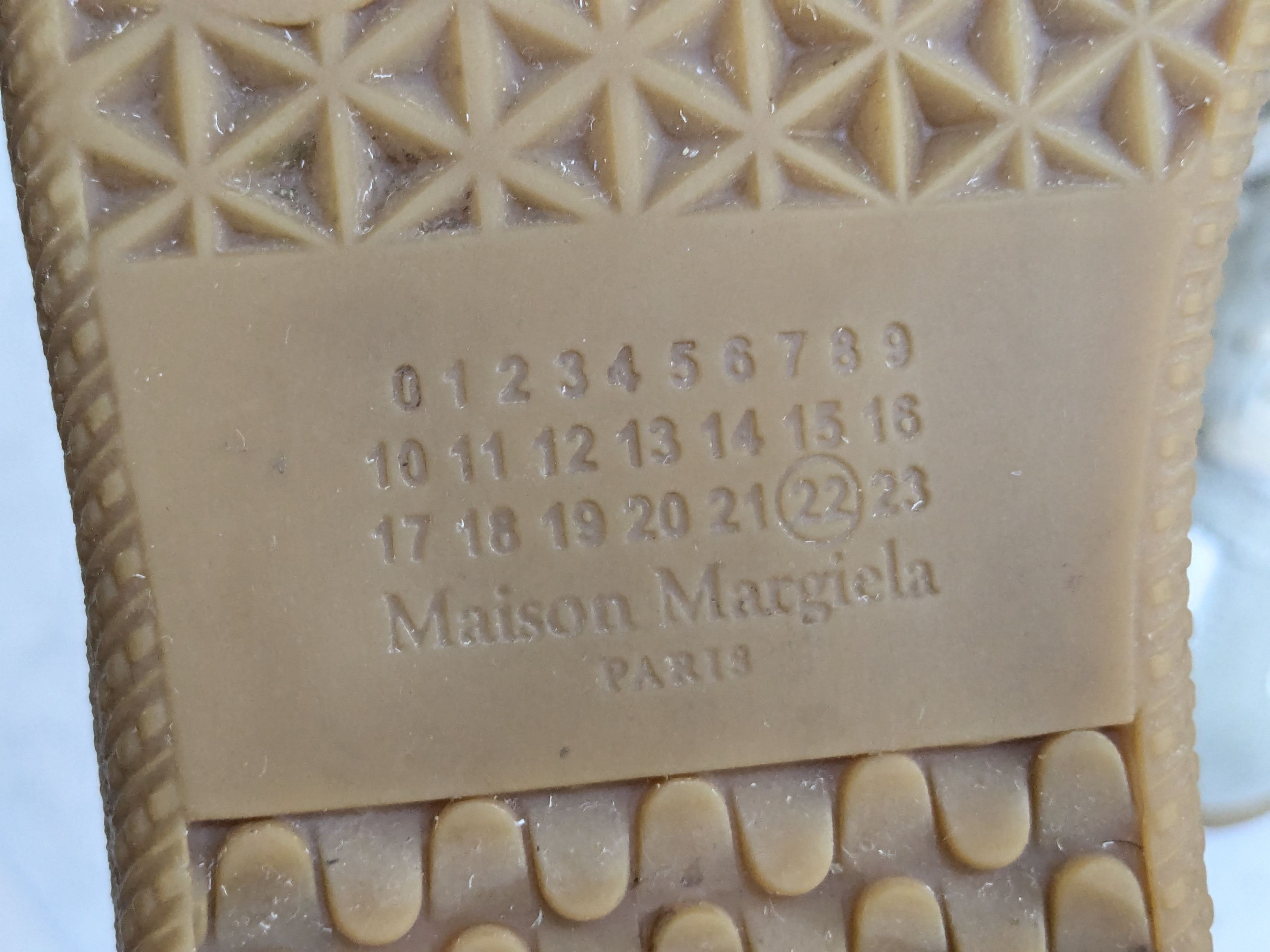Maison Margiela Maison Margiela Replica GAT Sneakers Gray White 7 40 Low Top Size US 7 / EU 40 - 18 Thumbnail