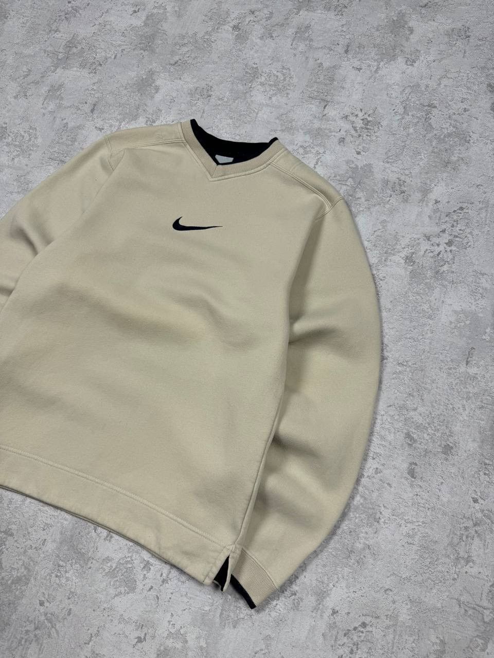 Nike Vintage Nike Y2K Sweatshirt Center Logo Size US S / EU 44-46 / 1 - 3 Thumbnail