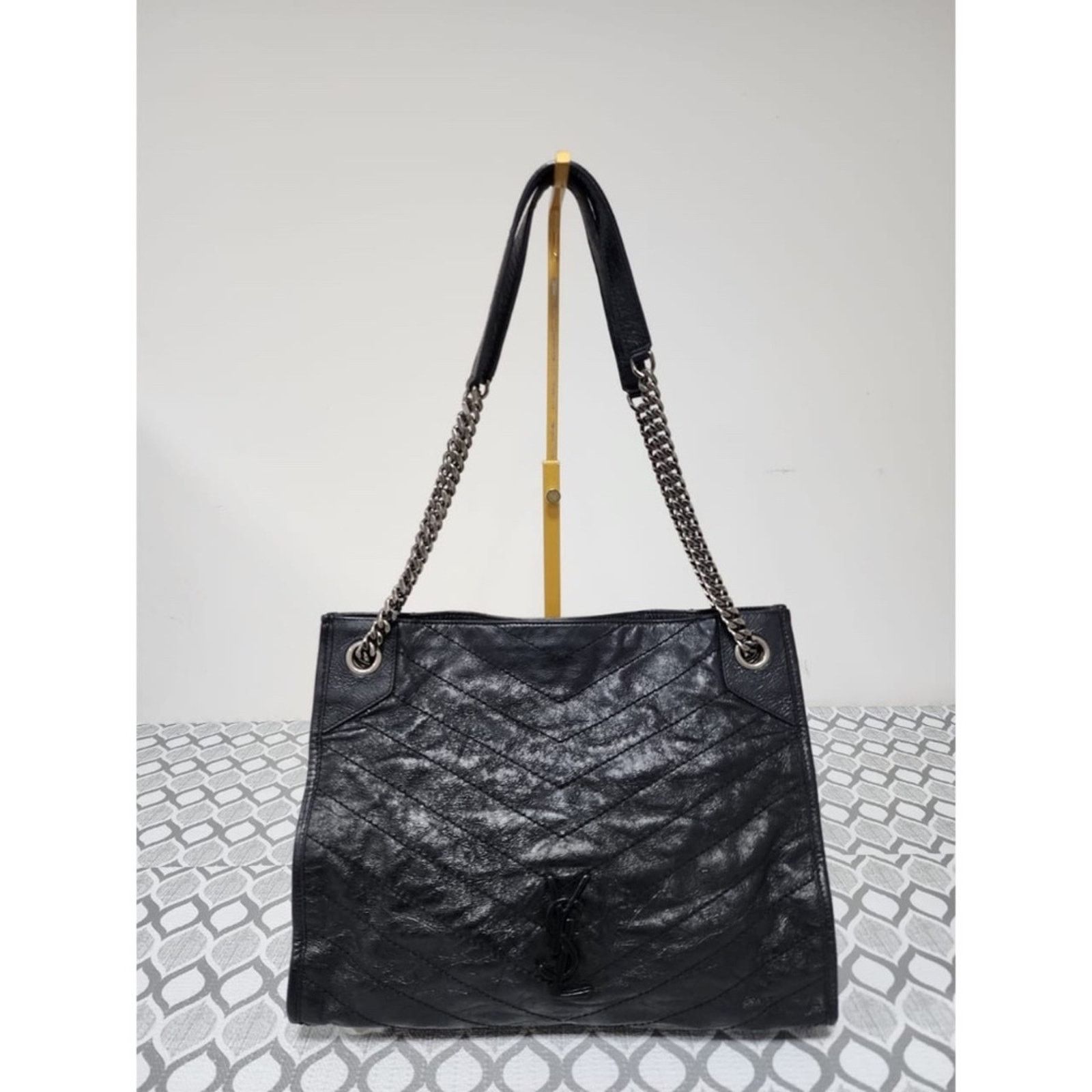 Saint Laurent Paris St Laurent Crinkled Calfskin Matelasse Monogram Large Niki S Size ONE SIZE - 5 Thumbnail