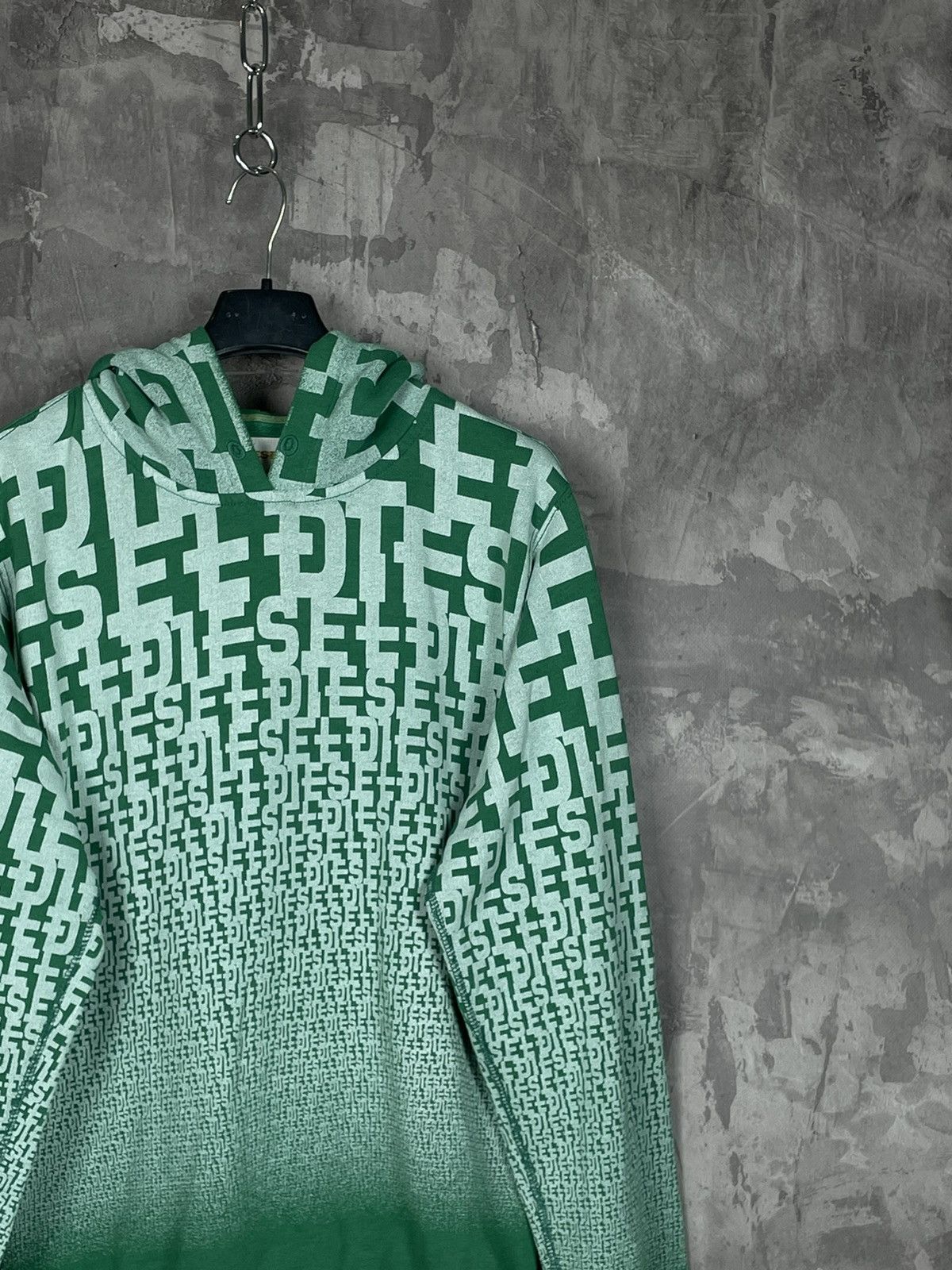 Diesel × Vintage Diesel monogram green Y2K zip hoodie Size US M / EU 48-50 / 2 - 4 Thumbnail