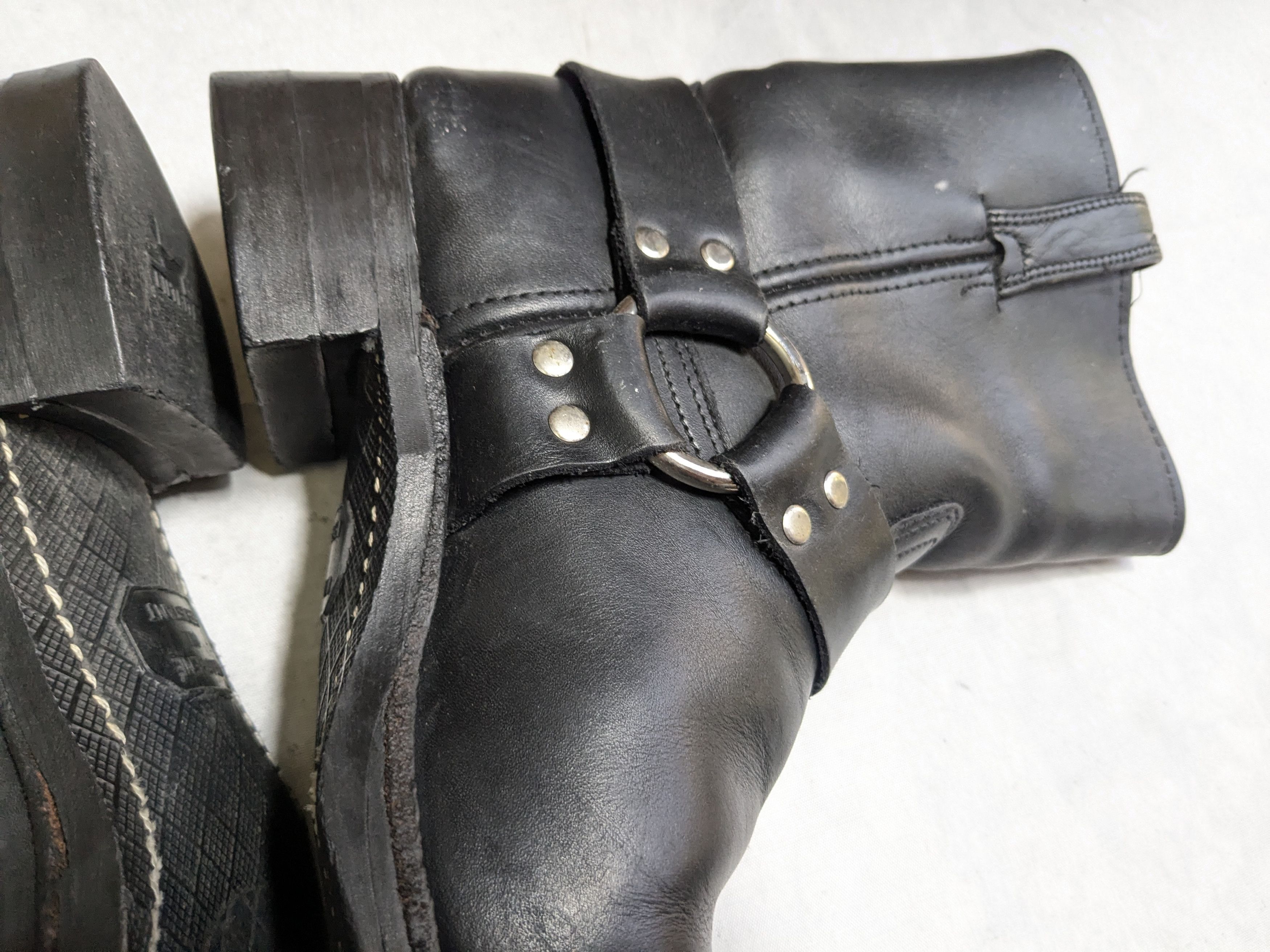 Frye Frye Harness Black Leather 9 M Leather Buckle Size US 9 / EU 42 - 16 Thumbnail