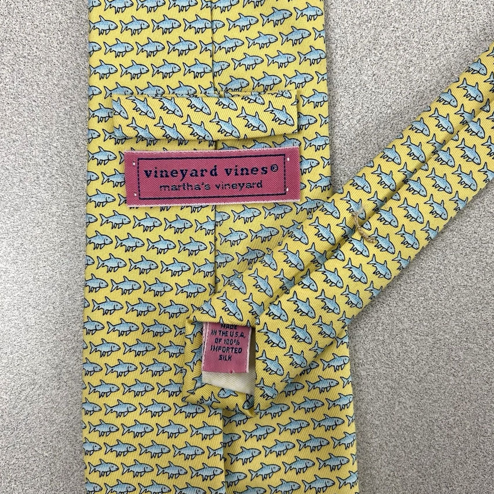 Vineyard Vines Vineyard Vines Bonefish Fish Yellow Necktie 100% Silk Hand Picked Tie Men's 64” Size ONE SIZE - 4 Thumbnail