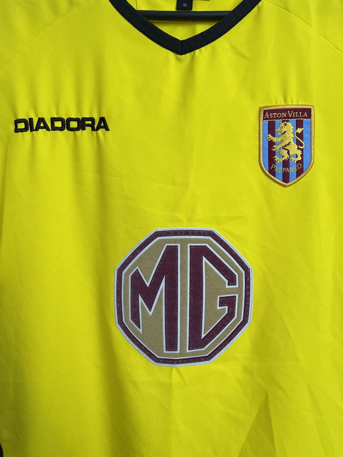 Diadora 2003/2004 Diadora Aston Villa Vintage Soccer Jersey T-Shirt Size US M / EU 48-50 / 2 - 6 Thumbnail