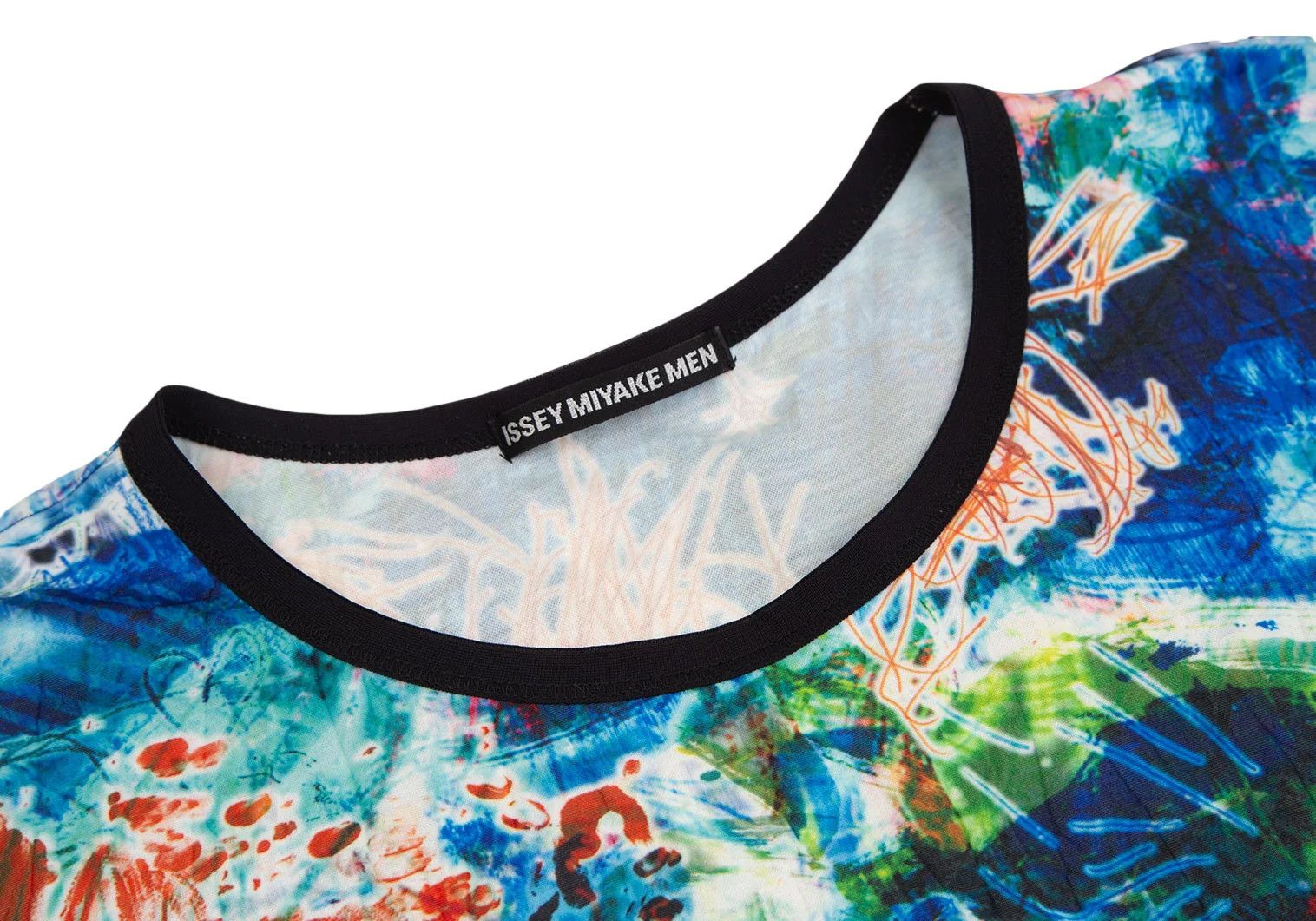 Issey Miyake Graphic Print Pleats T-Shirt in Blue Multi Color Size US M / EU 48-50 / 2 - 3 Thumbnail