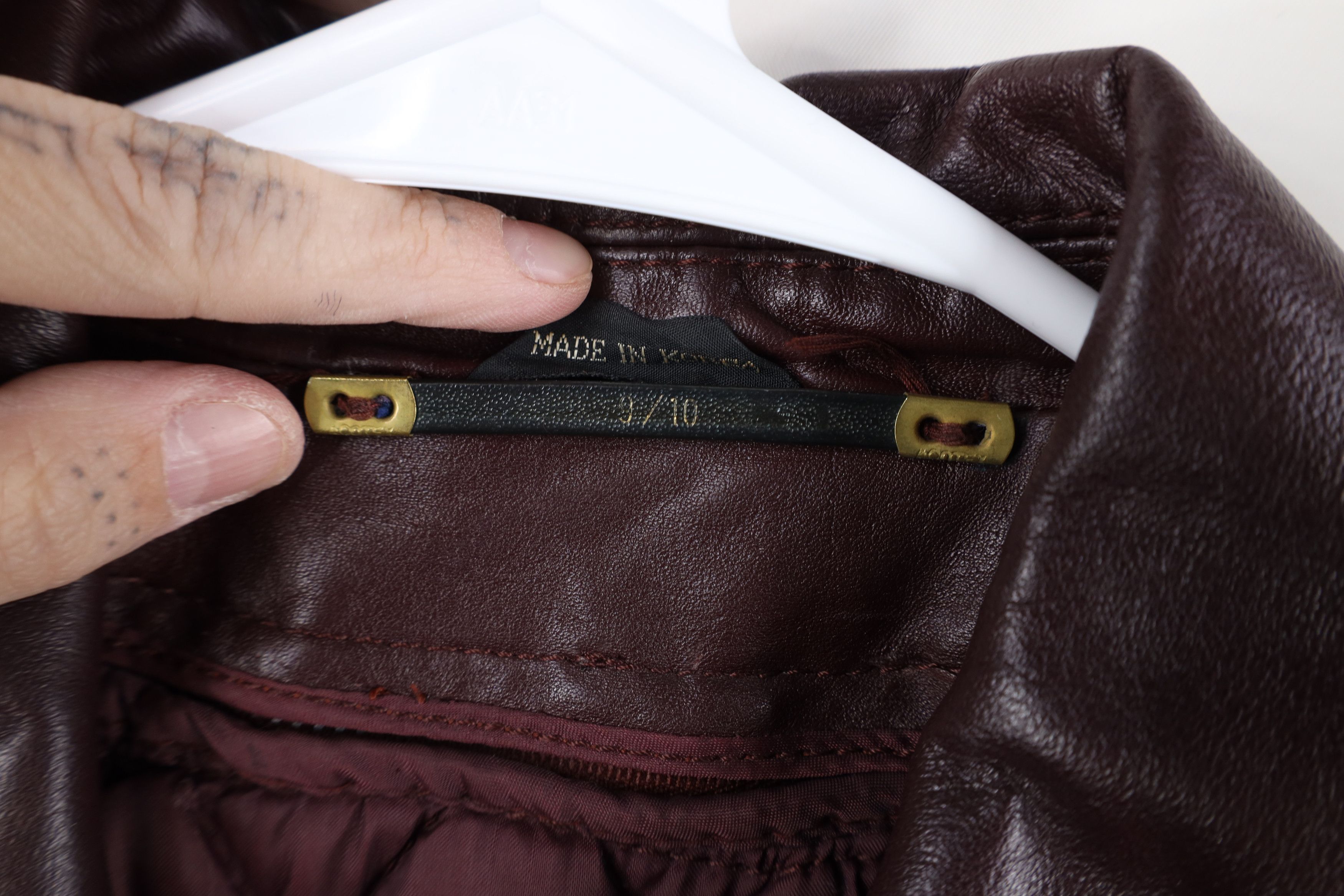 Vintage Vintage 70s Streetwear Buckle Back Leather Jacket Oxblood Size L / US 10 / IT 46 - 9 Thumbnail
