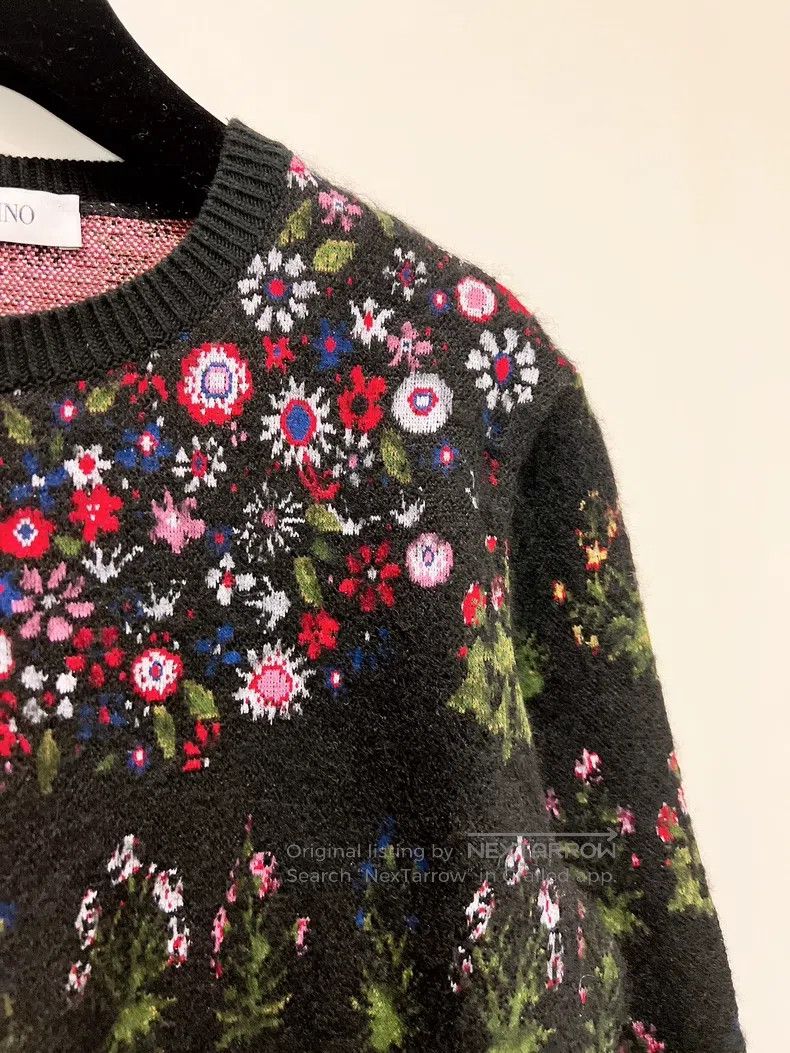 Valentino Valentino Black small floral crew neck long sleeve sweater Size S / US 4 / IT 40 - 3 Thumbnail