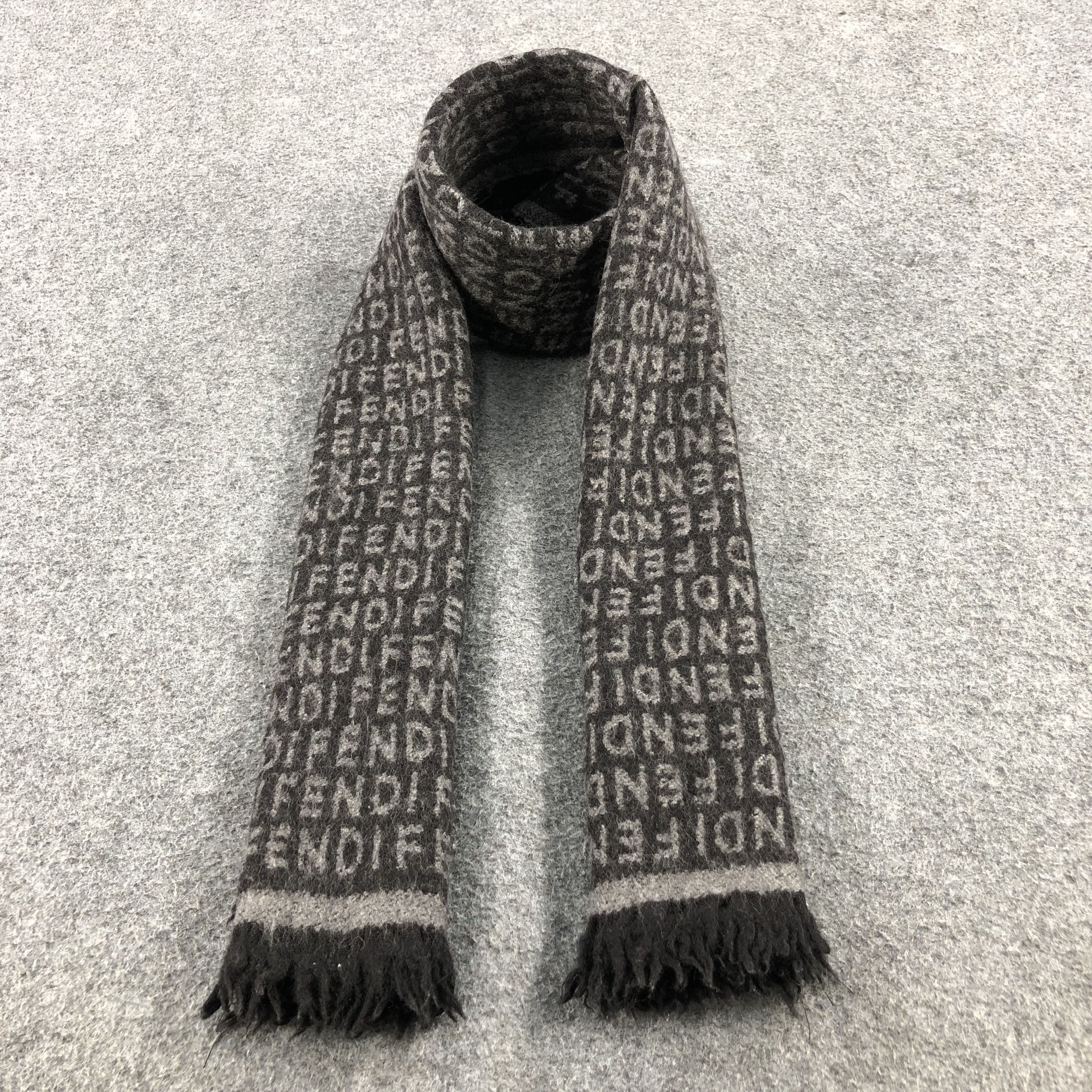 Fendi Fendi Full Print Spells Wool Scarf Muffler V741 Size ONE SIZE - 1 Thumbnail