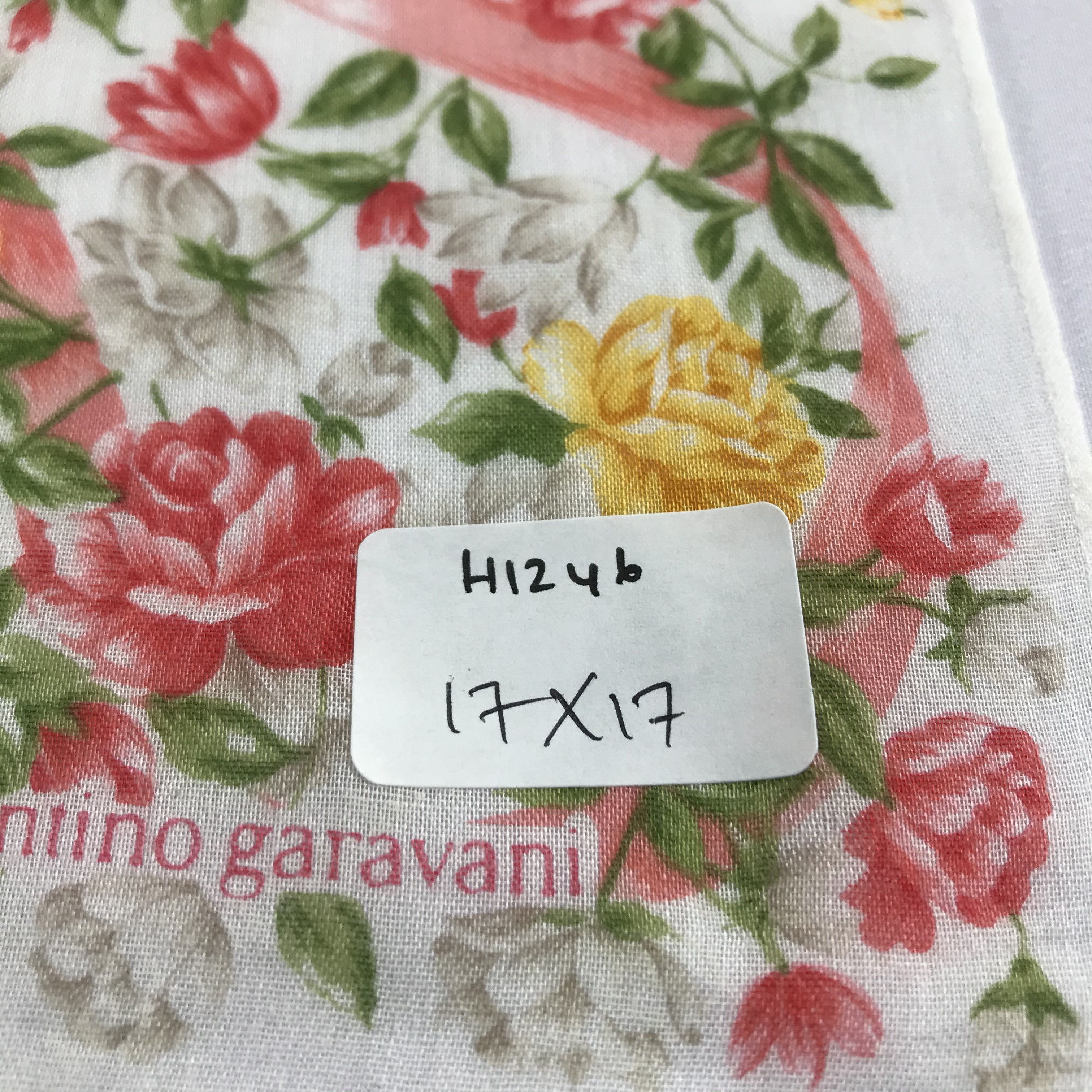 Vintage Valentino Garavani Handkerchief Neckerchief Bandana H1246 Size ONE SIZE - 5 Thumbnail