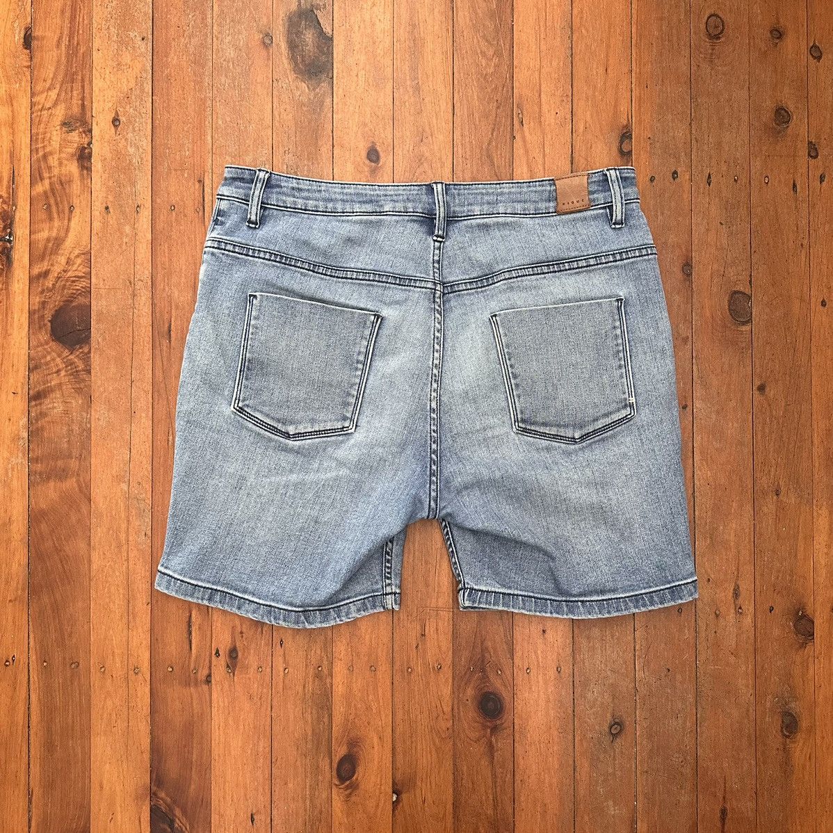 Nique Nique Slouch Denim Shorts Size 34 Size US 34 / EU 50 - 2 Thumbnail