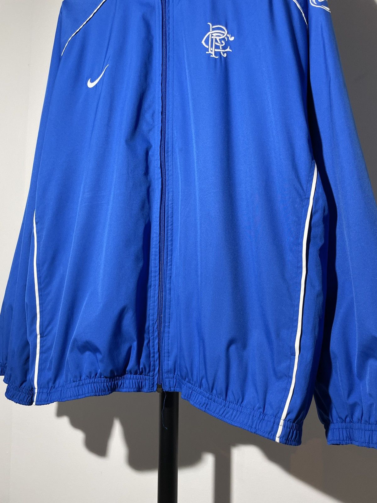 Nike × Vintage Vintage 90’s Nike Team Glasgow Rangers Track Top Jacket Size US L / EU 52-54 / 3 - 3 Thumbnail
