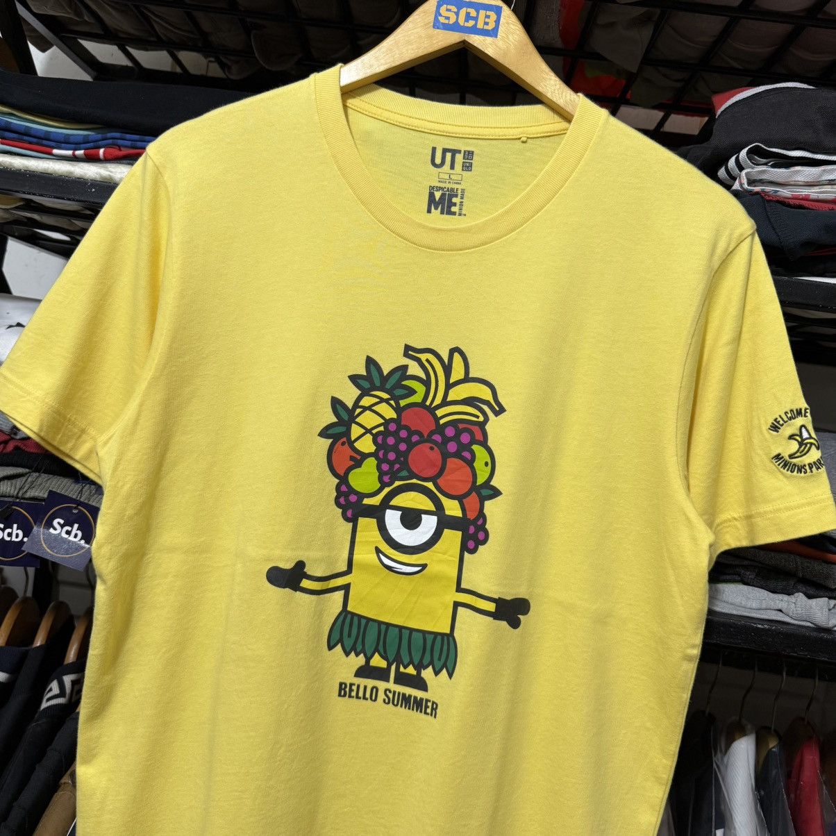 Uniqlo Uniqlo despicable minion made tshirt Size US M / EU 48-50 / 2 - 2 Thumbnail