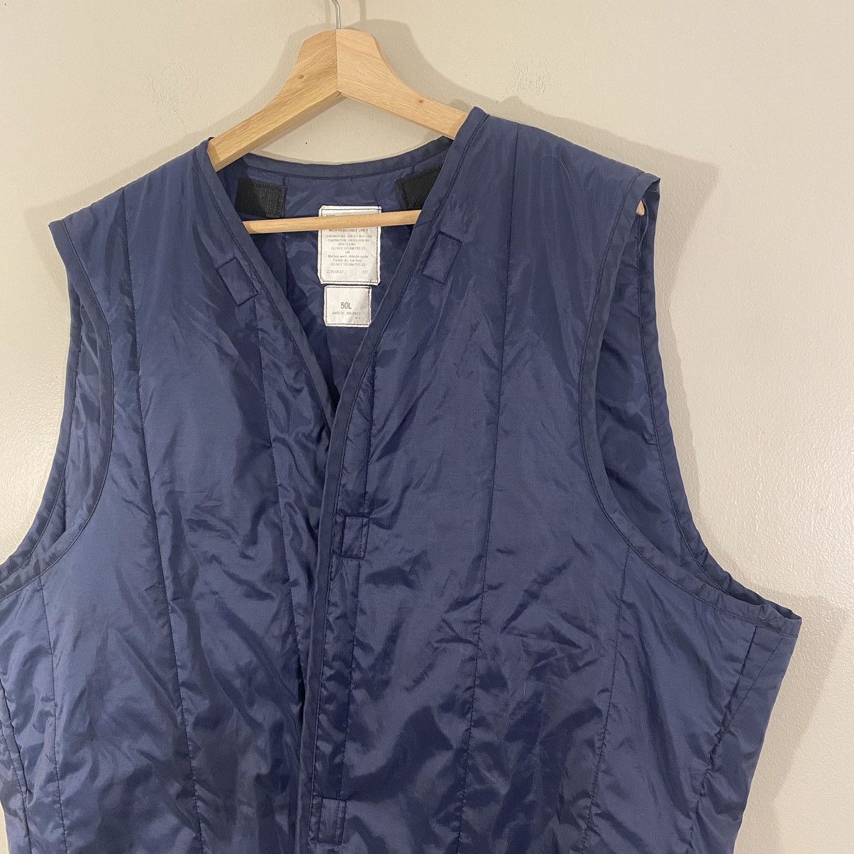 Vintage Vintage Military Liner Puffer Vest Lightweight Medium Size US M / EU 48-50 / 2 - 2 Thumbnail
