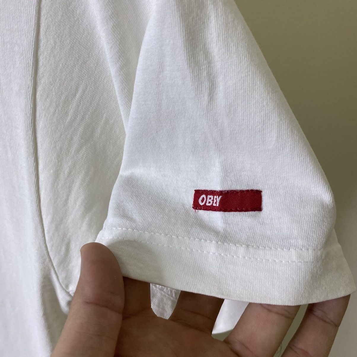 Obey Vintage Y2K Obey Skateboard Box Logo Distressed Skater Tee Size US S / EU 44-46 / 1 - 3 Thumbnail