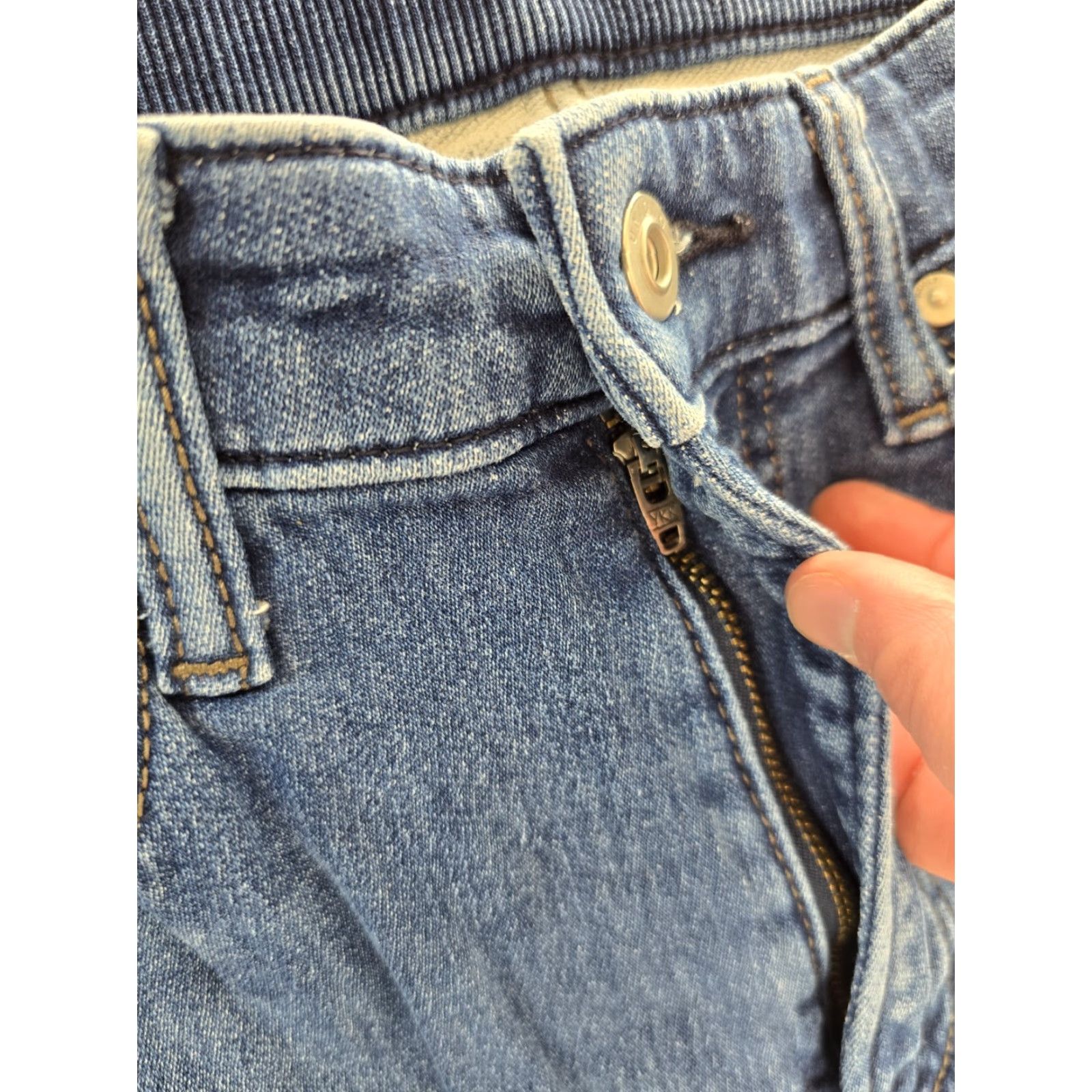 Uniqlo Uniqlo Women’s Skinny Jeans W/Elastic Waist - Size S (27-30 In) Blue, 5-Pocket, Slim Fit Denim Jeans Size 28" / US 6 / IT 42 - 3 Thumbnail