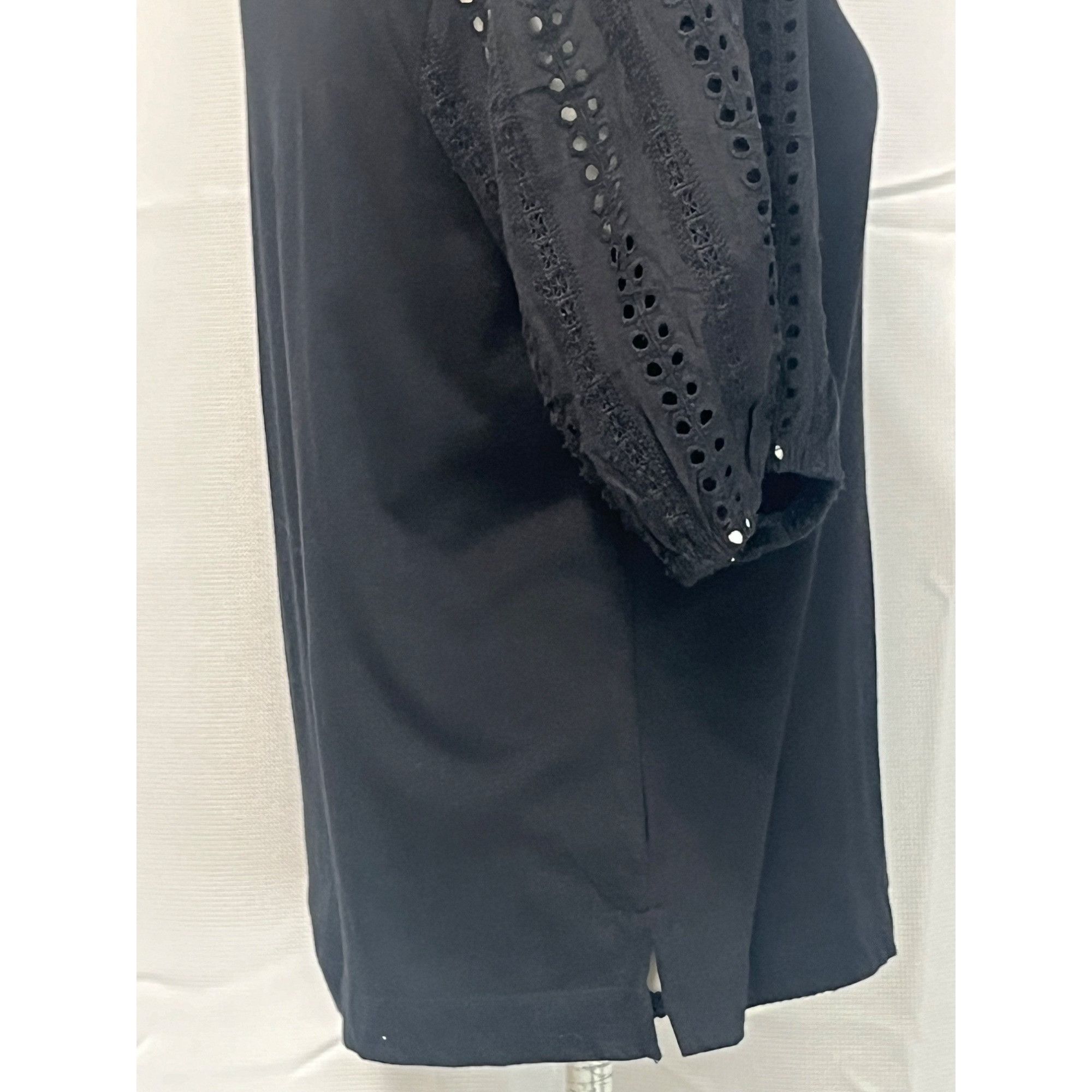 Other Faith & Zoe Women’s Eyelet Ballon Sleeve Top, Black, M Size M / US 6-8 / IT 42-44 - 13 Thumbnail