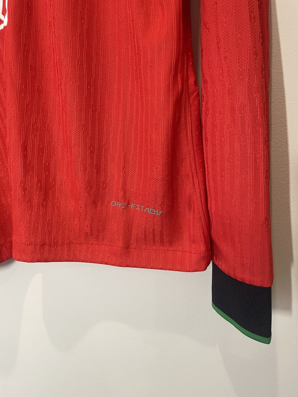 Portuguese Flannel Portugal Ronaldo football jersey Size US M / EU 48-50 / 2 - 6 Thumbnail