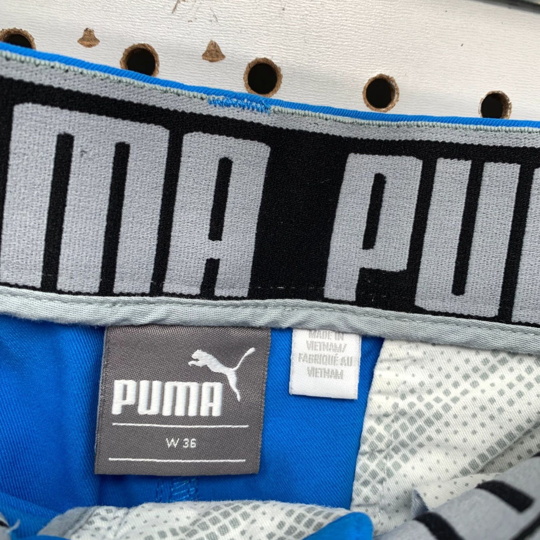 Puma Puma Golf Chino Shorts Mens 36 Blue Elastic Waist Preppy 36x10.5 Vintage: No Mens Size US 36 / EU 52 - 3 Thumbnail