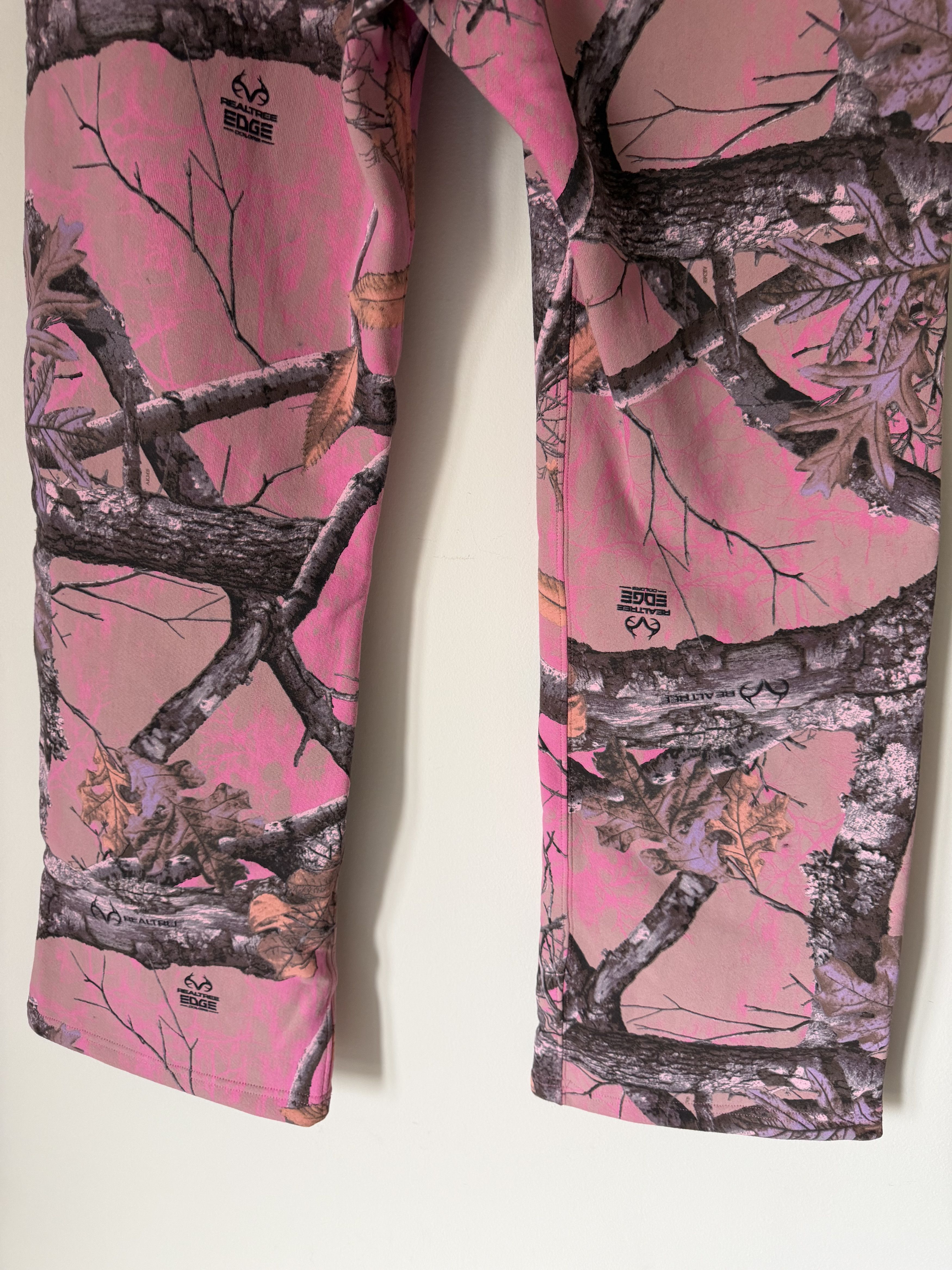 Akimbo Club Akimbo Club Straight Leg Sweatpants in Pink Realtree Camo Size US 34 / EU 50 - 6 Thumbnail