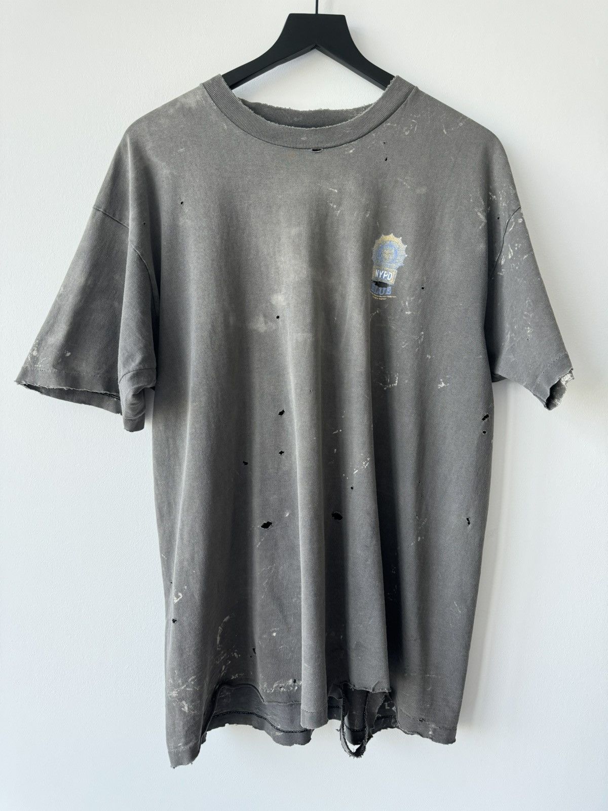 Vintage VINTAGE THRASHED FADED 90s NYPD T SHIRT OVERSIZED Size US XL / EU 56 / 4 - 1 Thumbnail