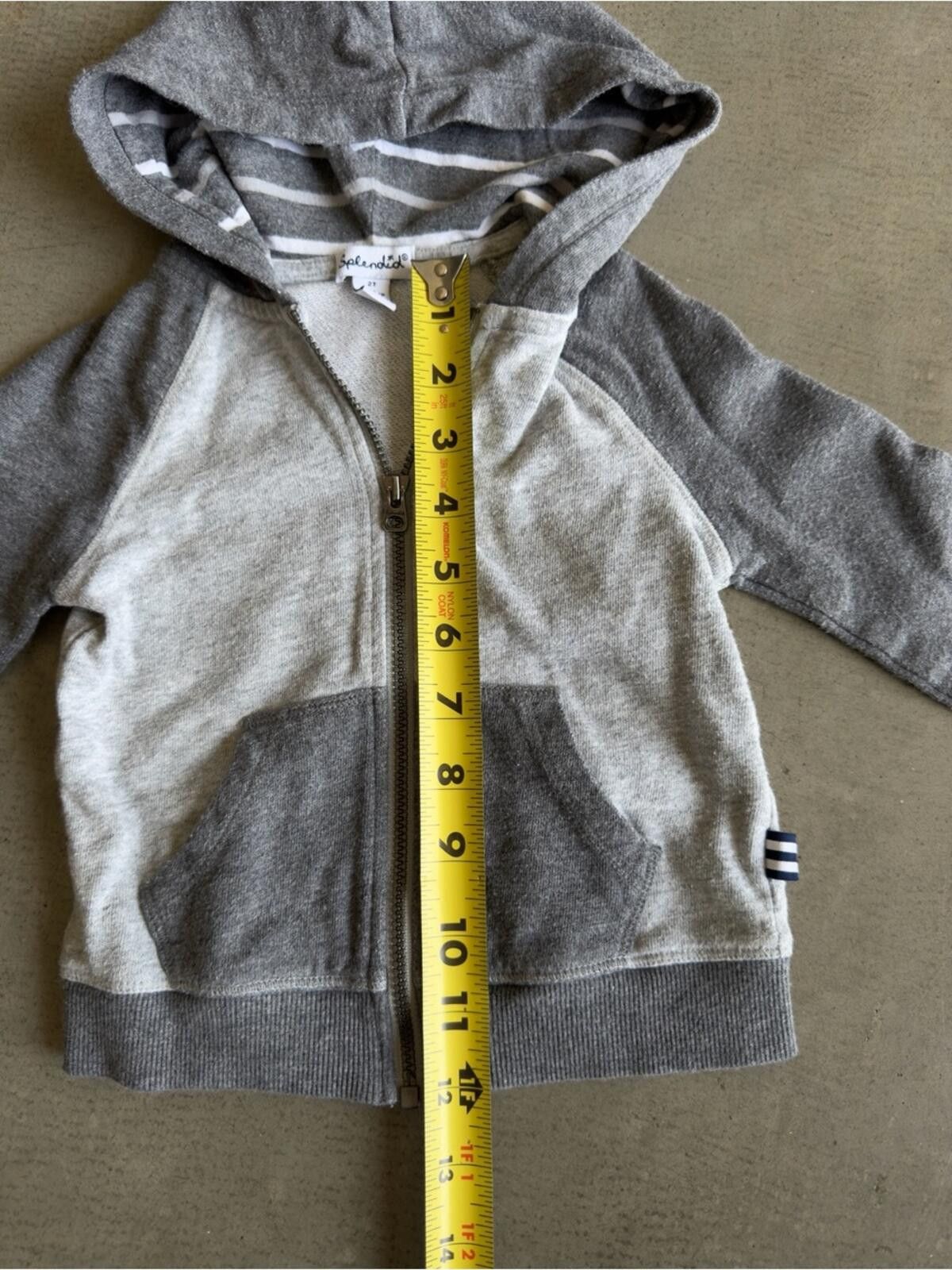 Splendid Splendid / Zip Hoodie Sweatshirt / Gray Colorblock 2T Size US XXS / EU 40 - 8 Thumbnail