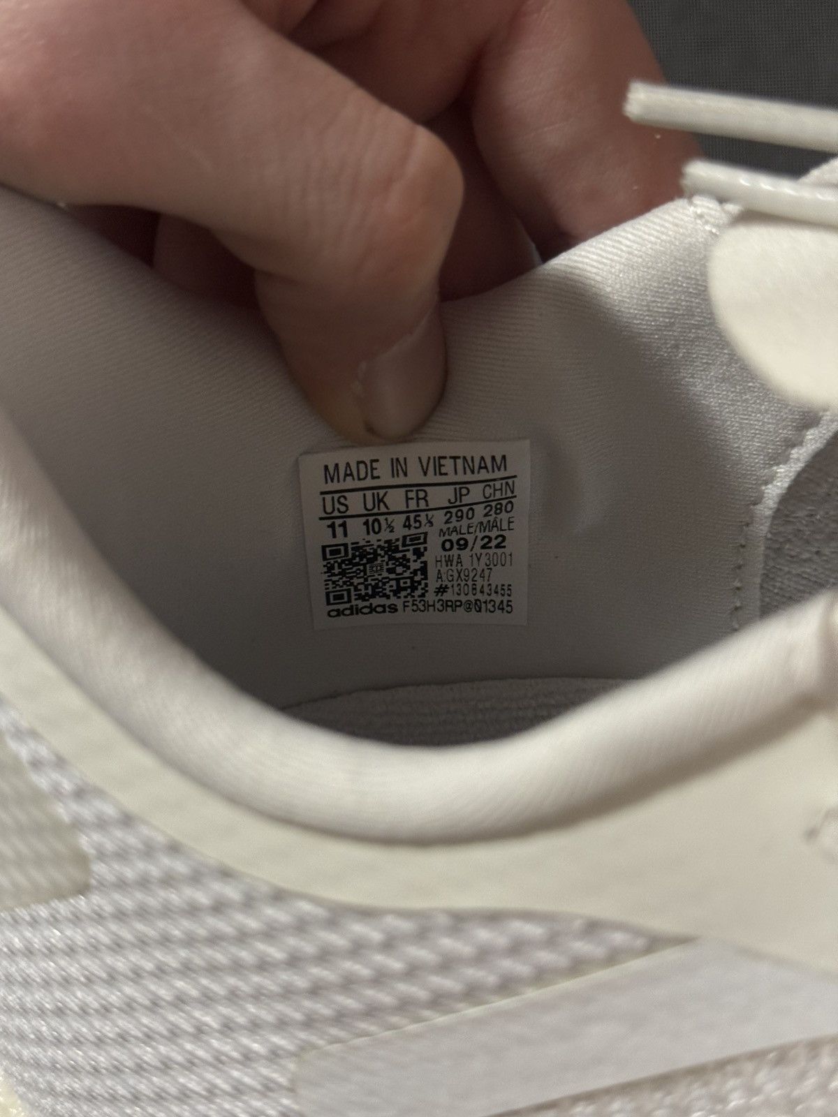 Adidas Adidas shoes 4DFWD 2 White size 10.5 D GX9247 Size US 11 / EU 44 - 12 Thumbnail