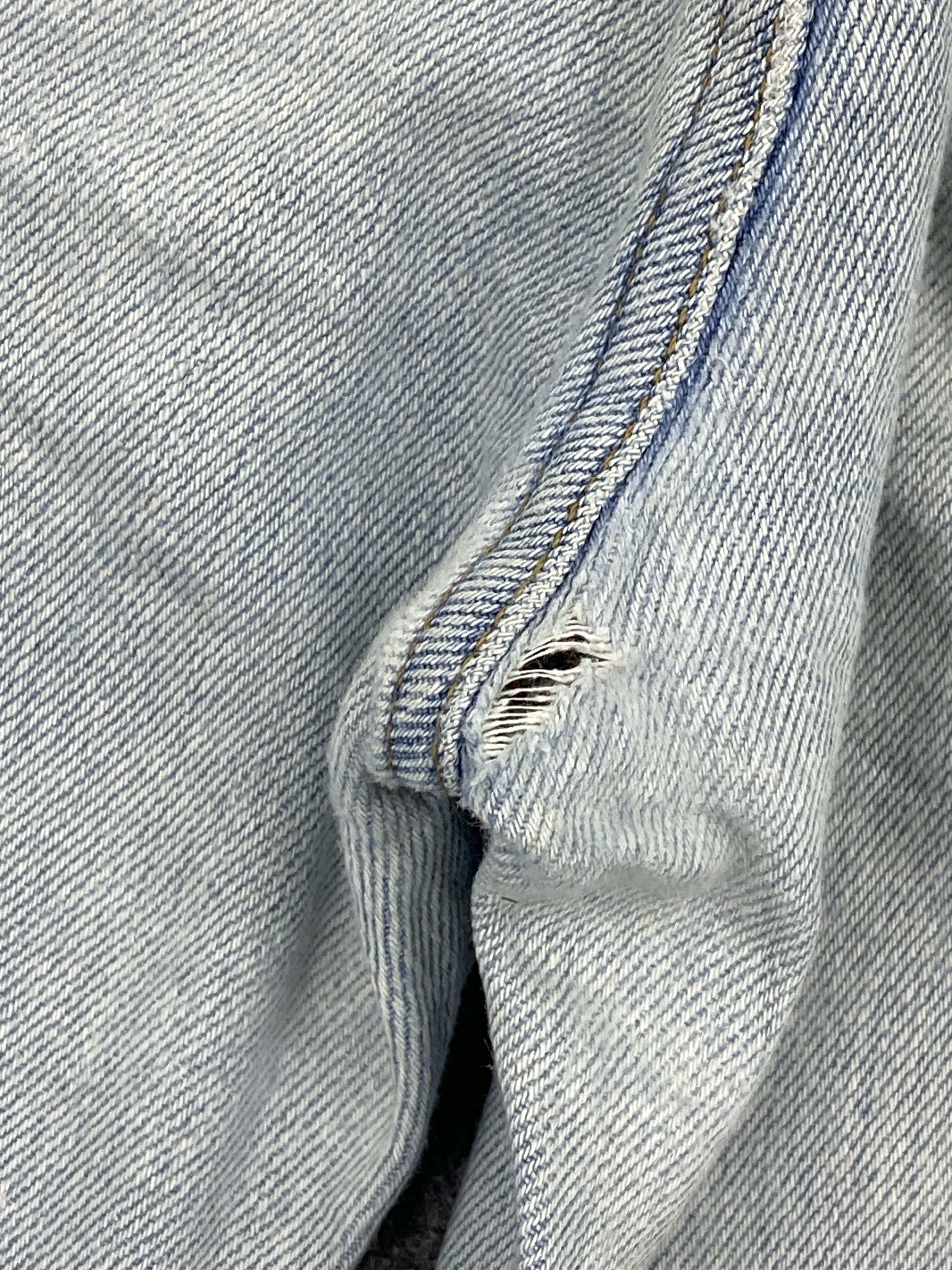 Levi's × Vintage Distressed Vintage Levis 505 Light Wash Jeans DP2682 Size US 31 - 16 Thumbnail