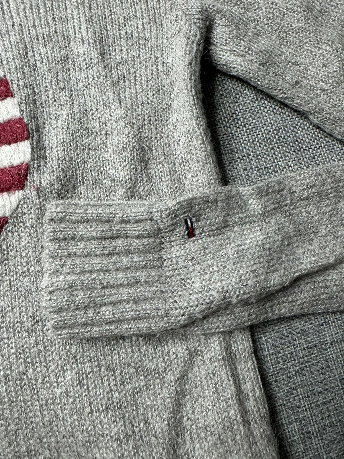 Tommy Hilfiger Tommy Hilfiger sweater USA love Size XS / US 0-2 / IT 36-38 - 3 Thumbnail