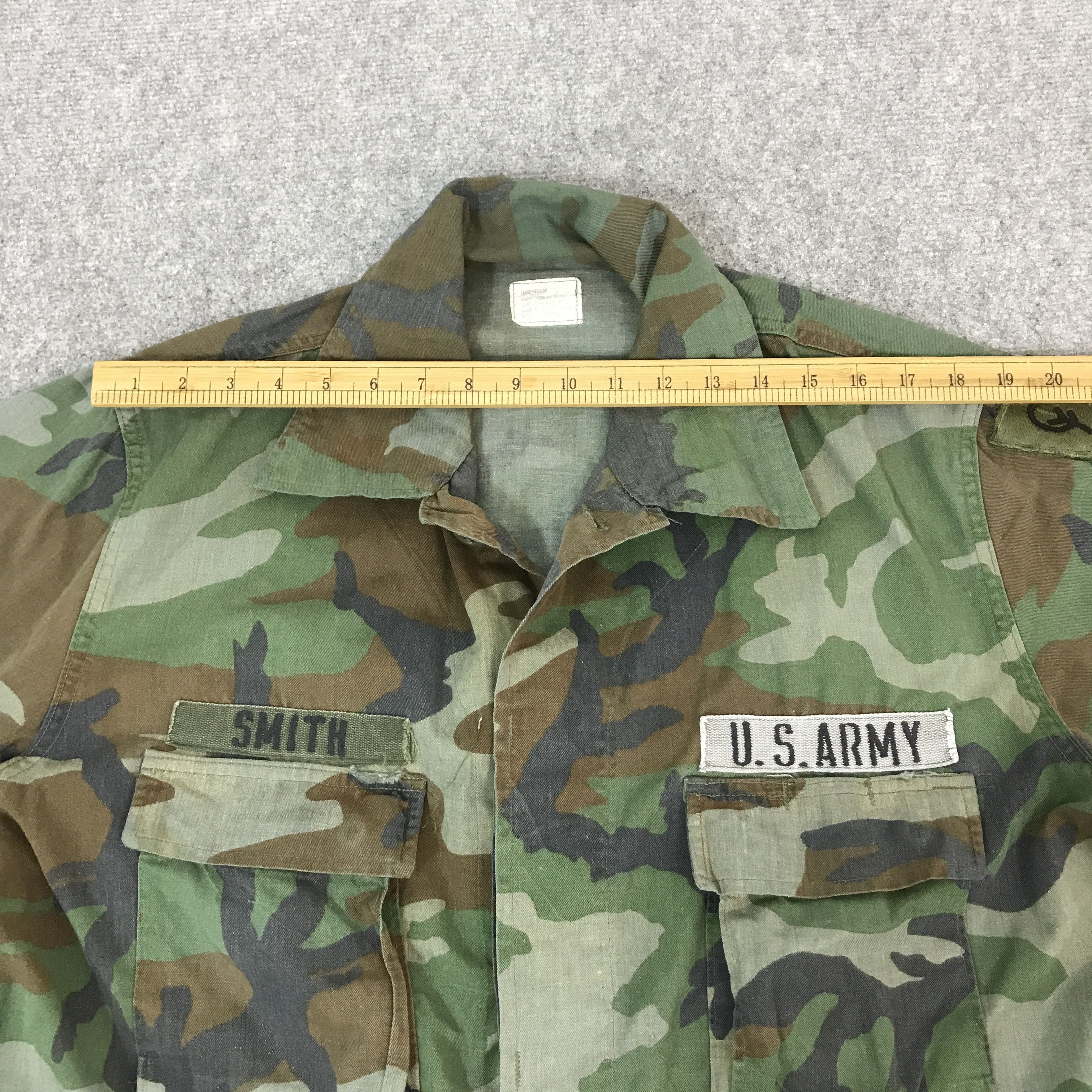 Vintage U.S ARMY CAMO BUTTON JACKET Size US L / EU 52-54 / 3 - 5 Thumbnail