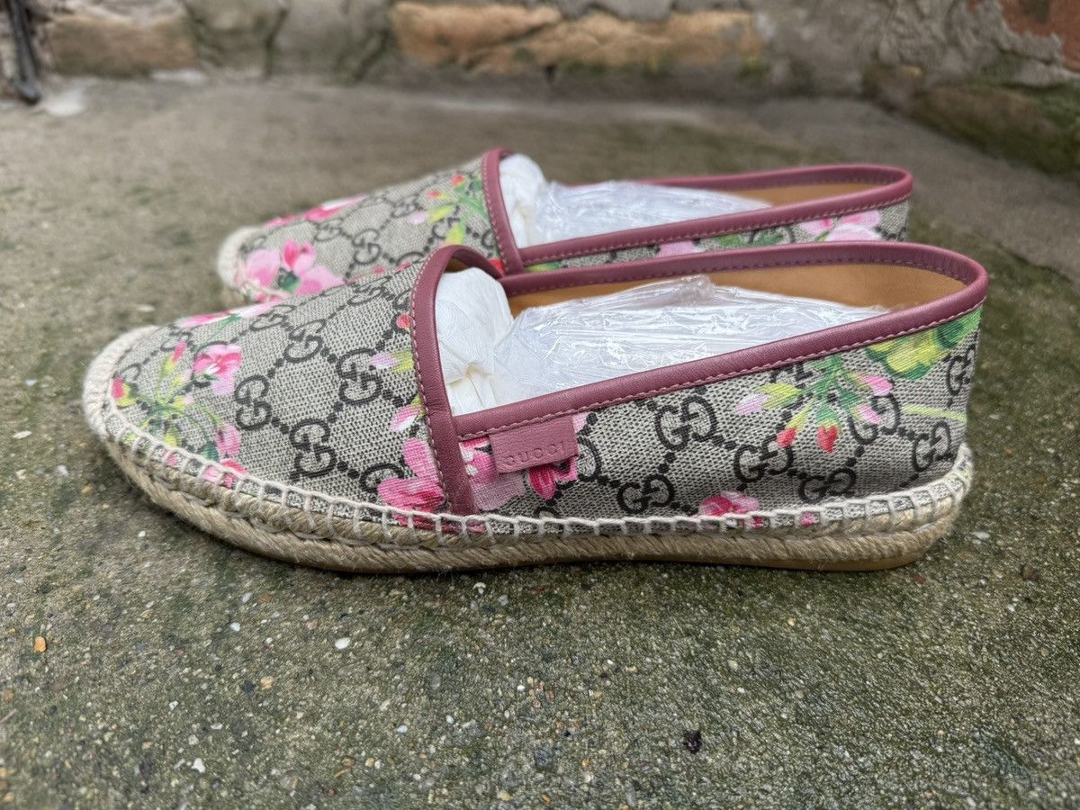 Authentic ✨Gucci✨GG Blooms Floral Print Supreme Espadrilles