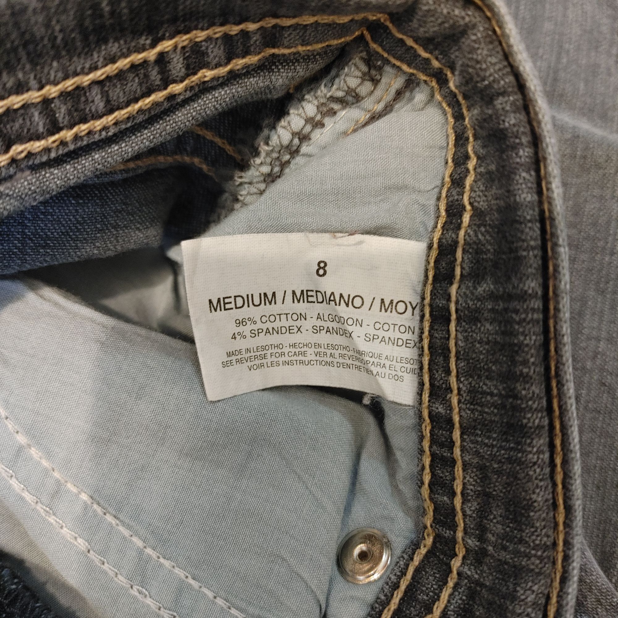Gloria Vanderbilt Gloria Vanderbilt Women's Light Wash Denim Straight Leg Jean Size 30" / US 8 / IT 44 - 5 Thumbnail
