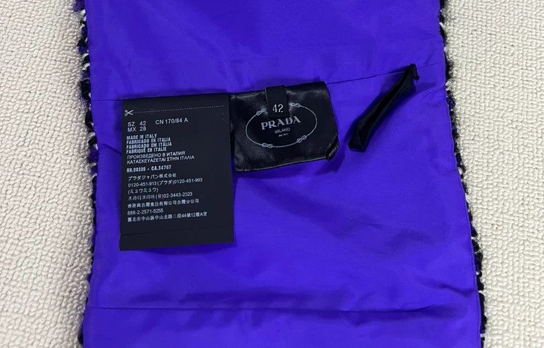 Prada Prada Sheep wool chest Size M / US 6-8 / IT 42-44 - 6 Thumbnail