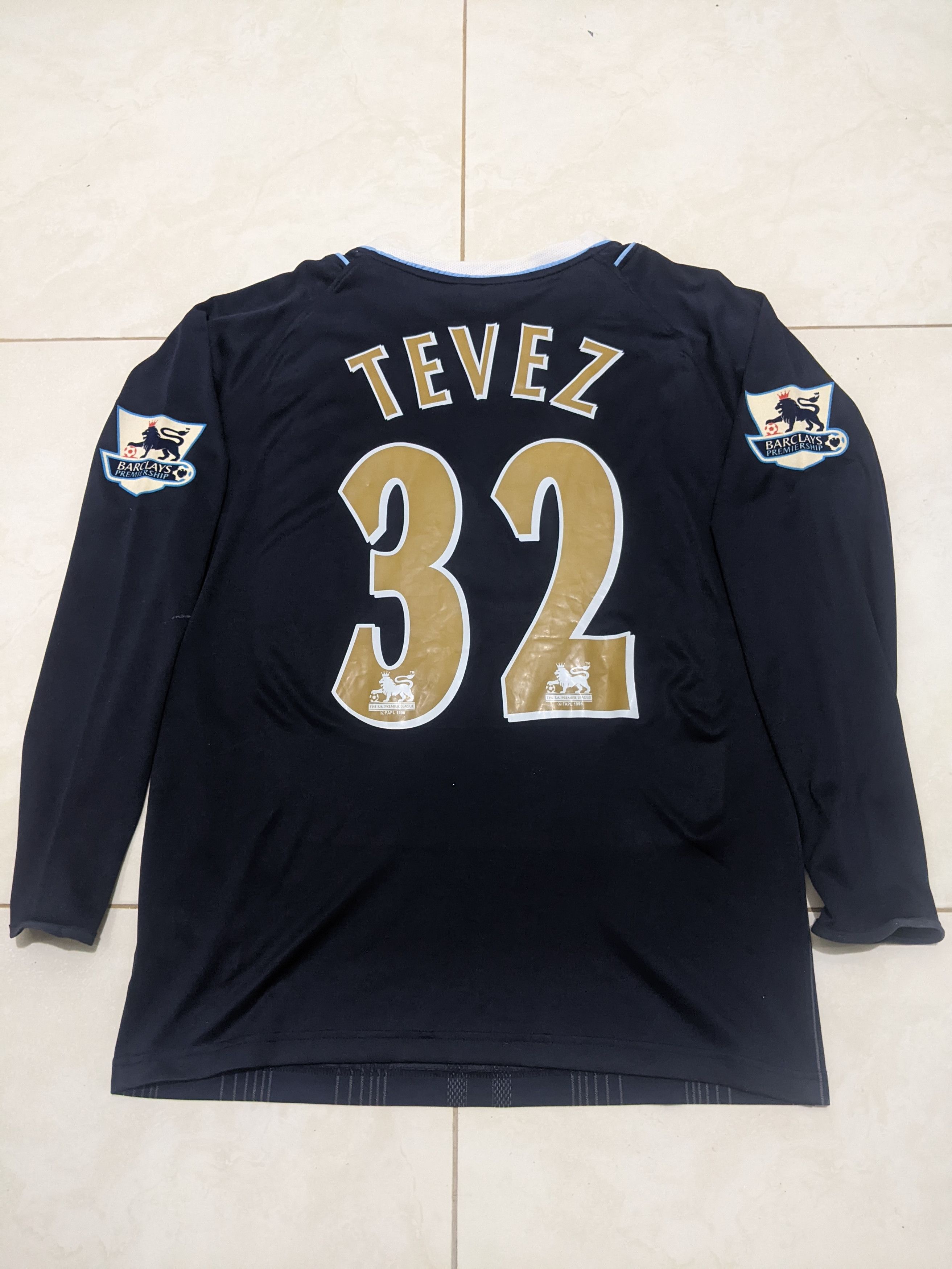 Reebok West ham 2006-07 away Tevez Jersey football shirt Size US M / EU 48-50 / 2 - 2 Thumbnail